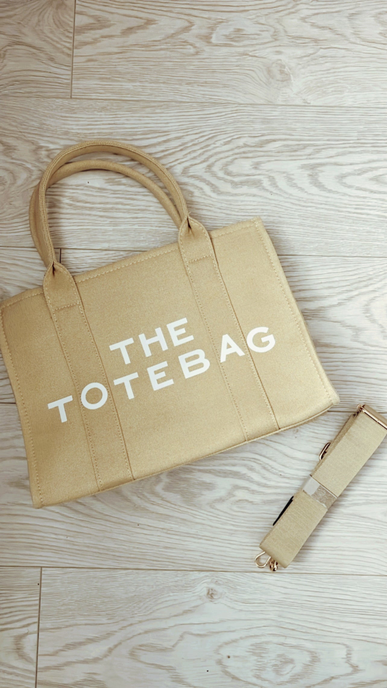 TOTE BAGS