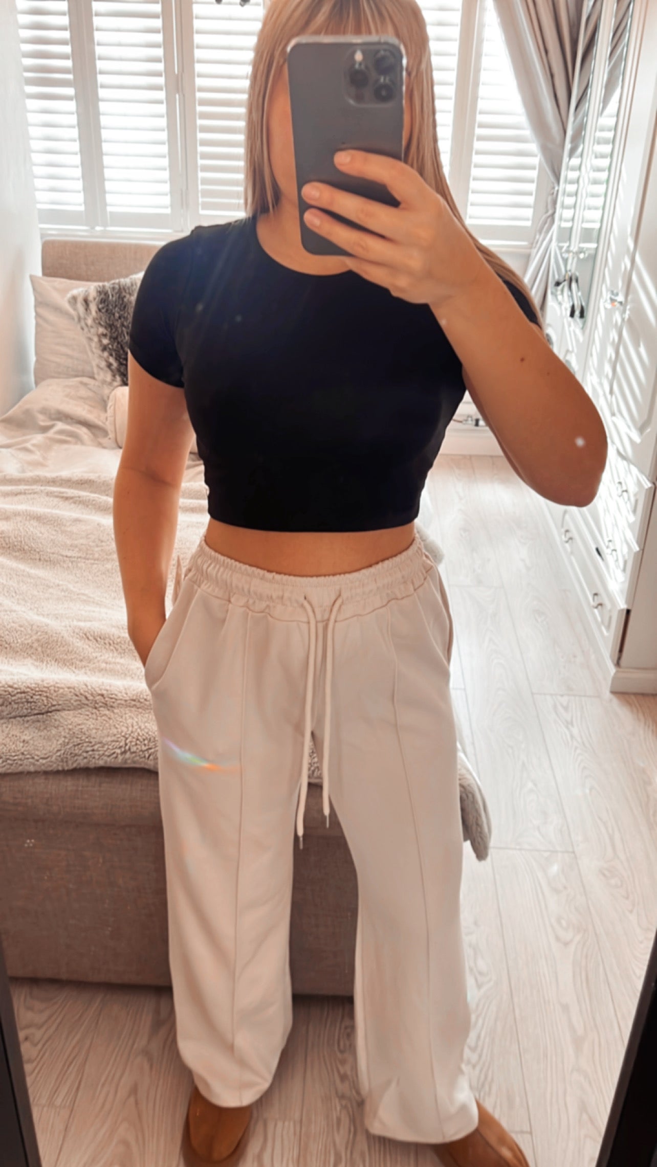 WIDE LEG JOGGER IN BEIGE