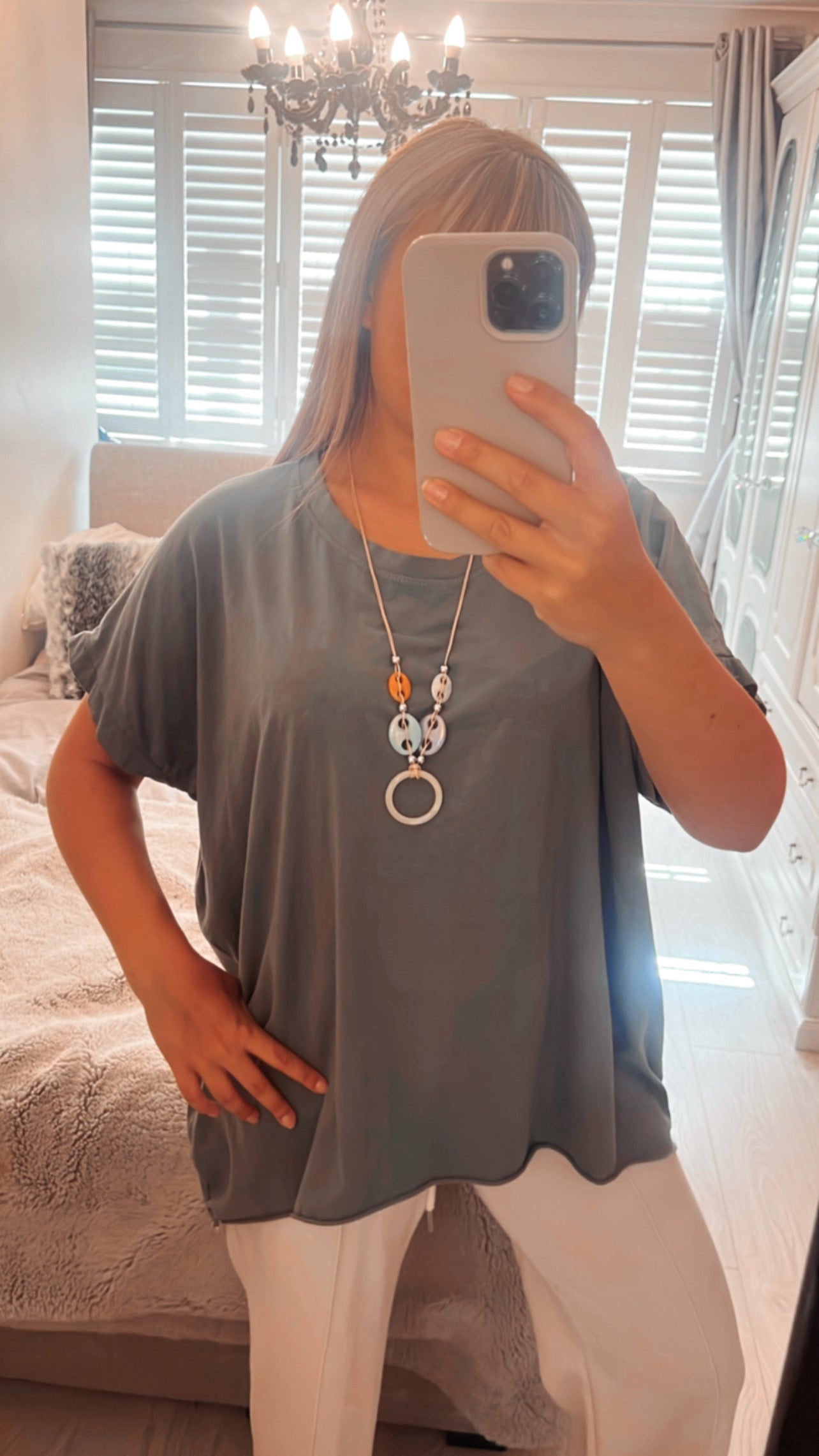 OVERSIZED T-SHIRT WITH NECKLACE