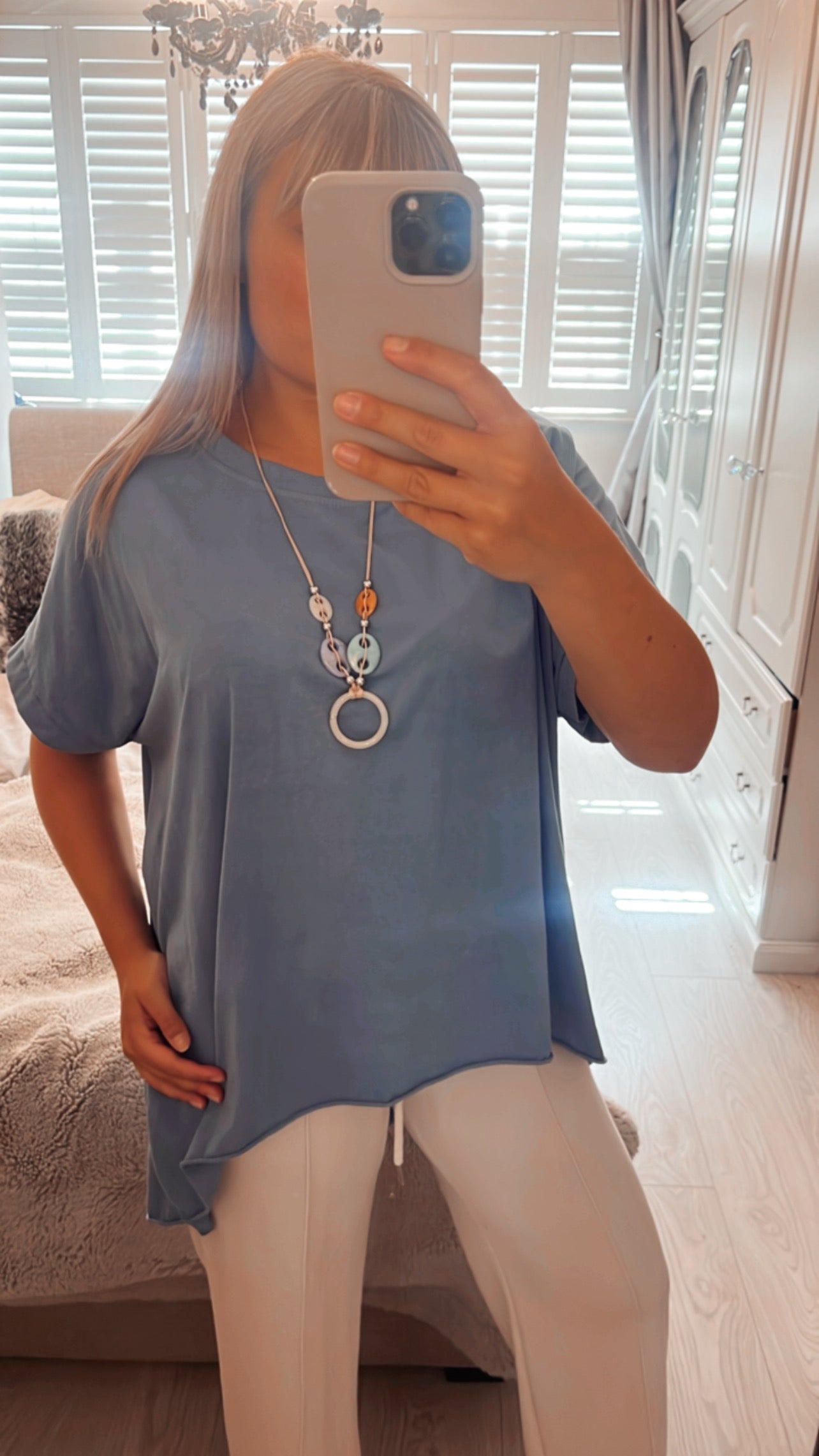 OVERSIZED T-SHIRT WITH NECKLACE