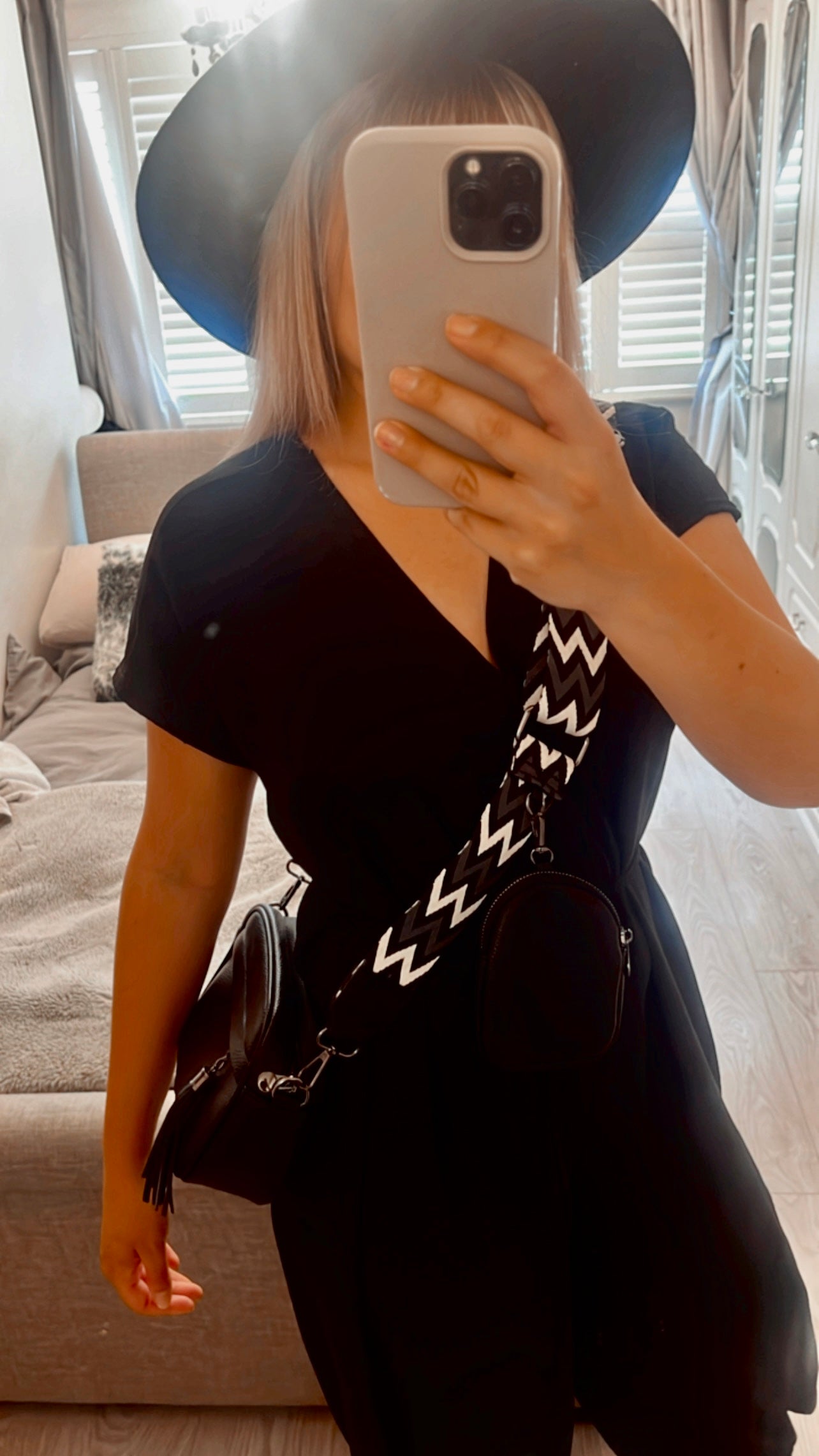 CROSS BODY BAG