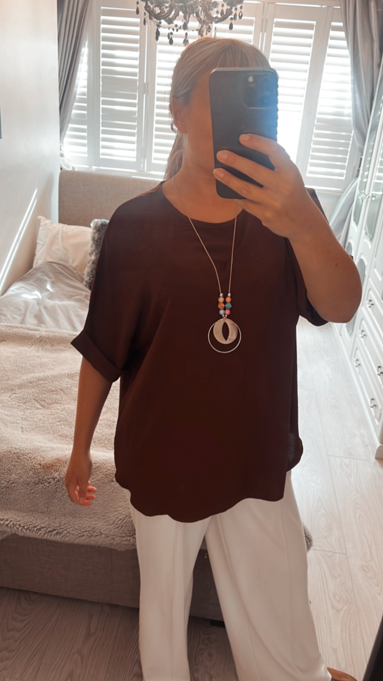 BLOUSES WITH NECKLACE