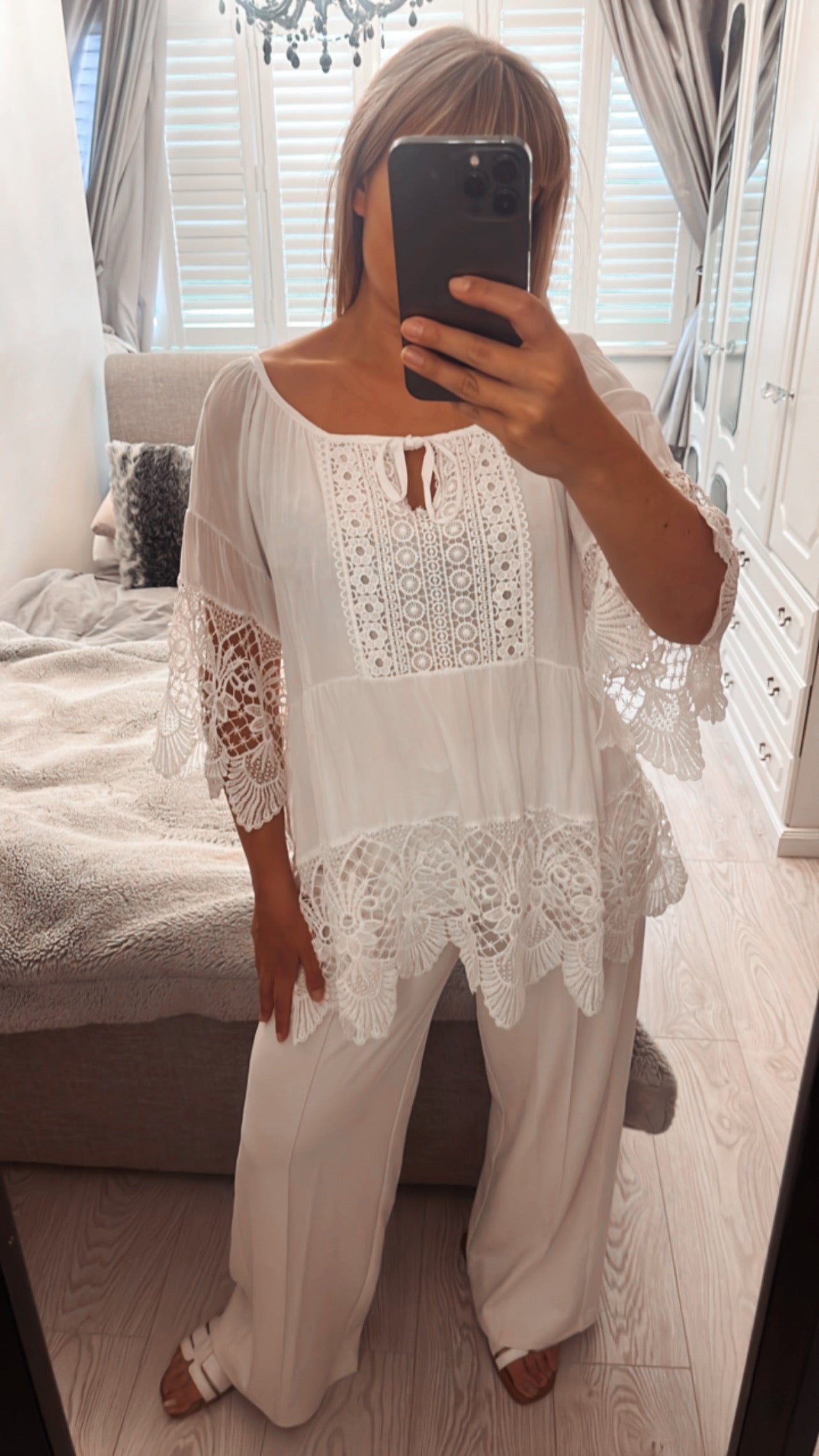 MILLY LACE BOTTOM BLOUSE