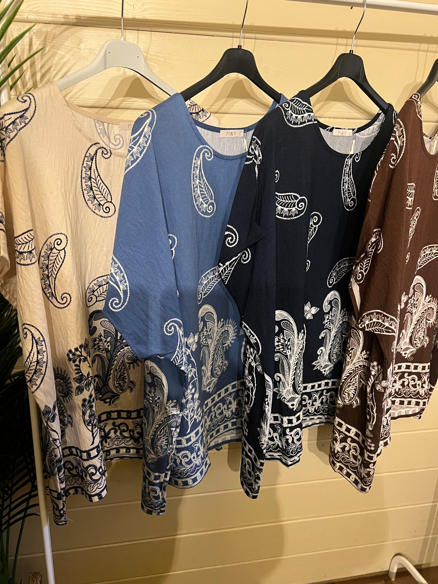 AMY LINEN BLEND PRINTED TOP (8-18)