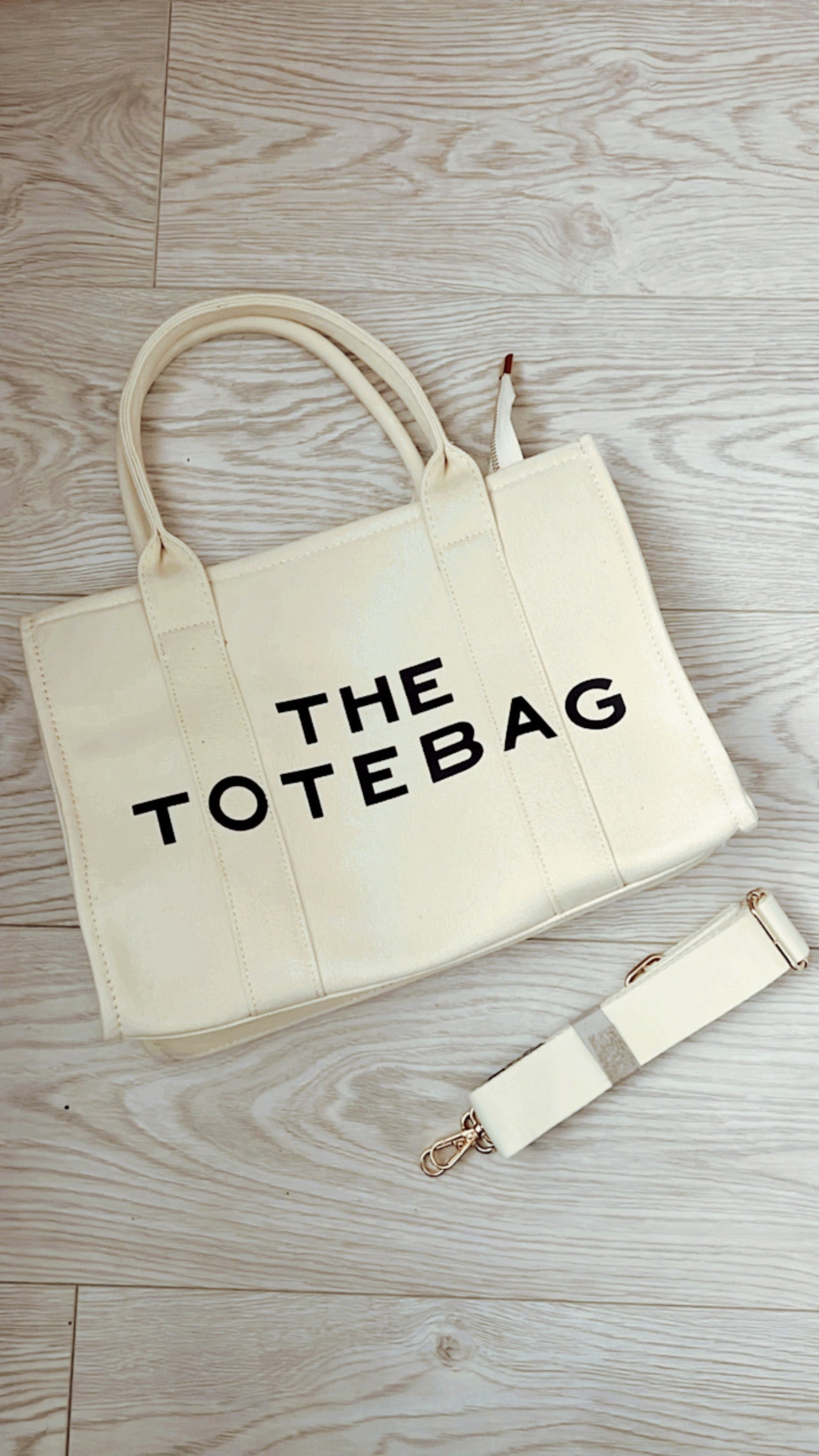 TOTE BAGS