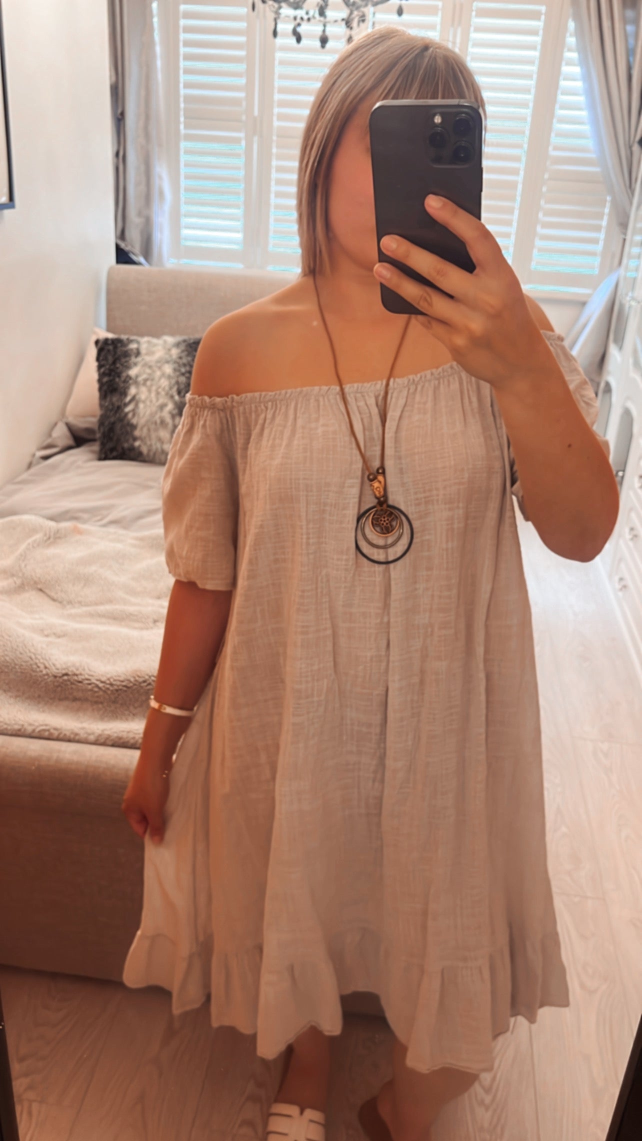 DRESS WITH NECKLACE