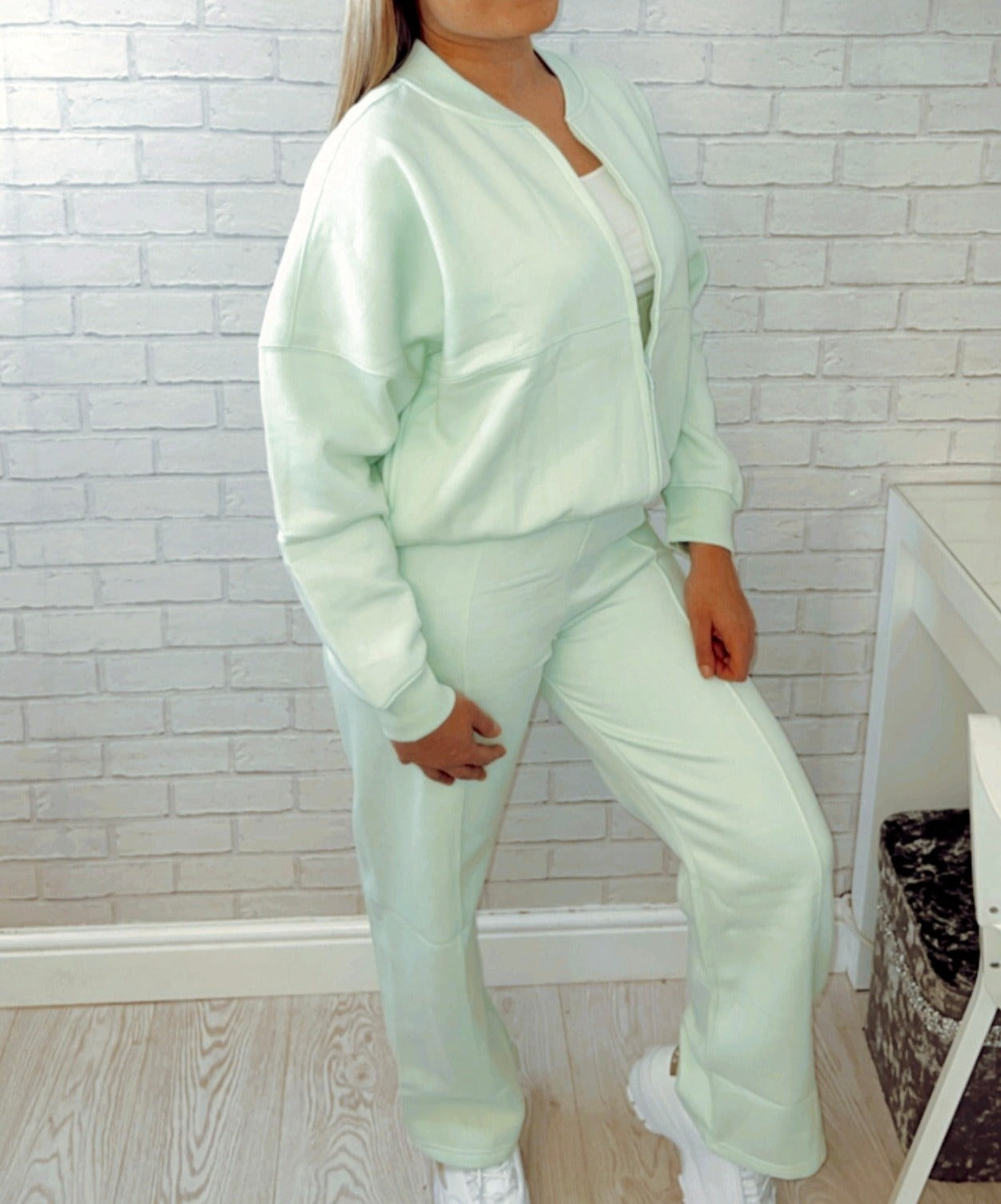 BOMBER STYLE TRACKSUIT