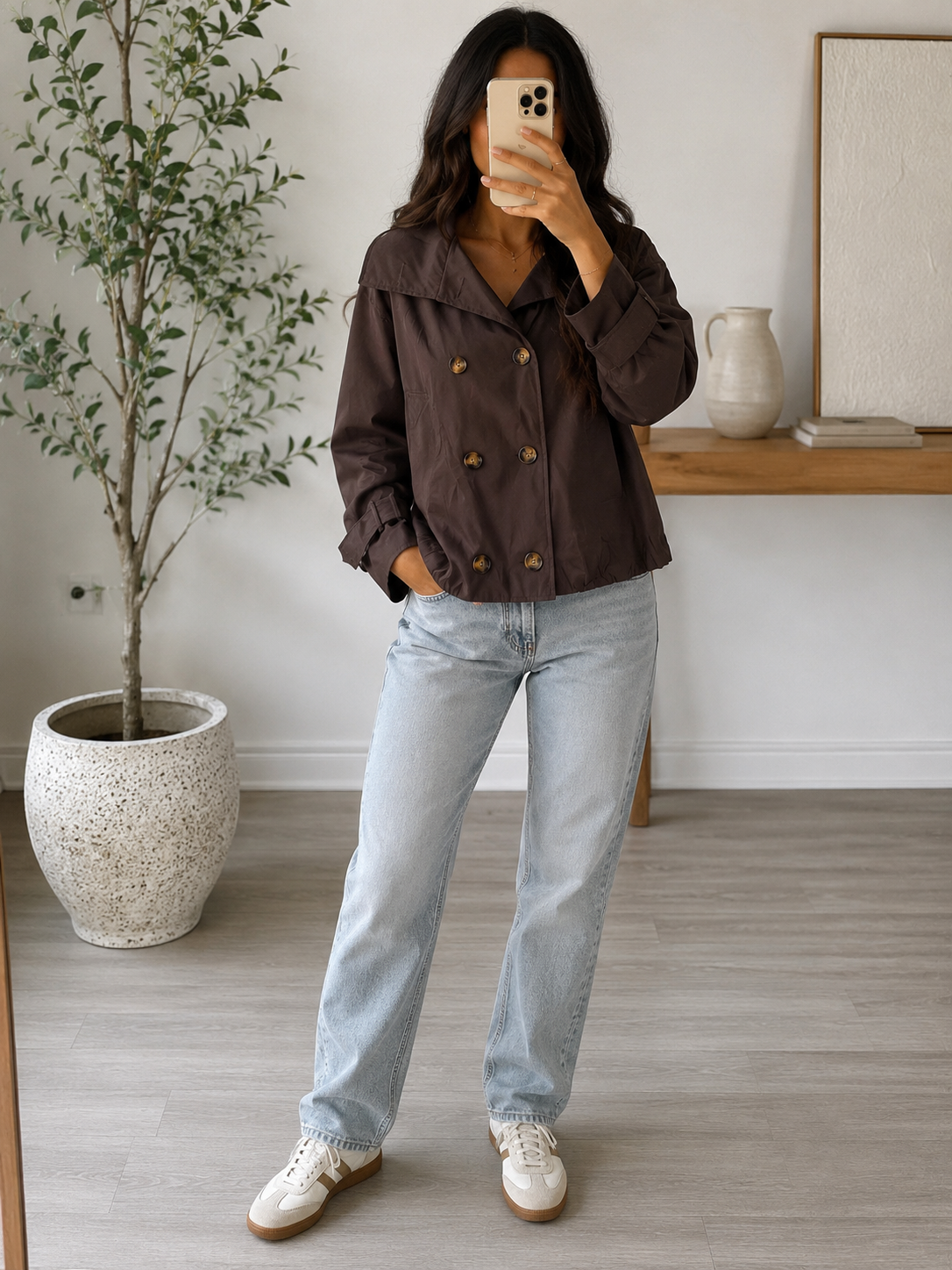 LIGHTWEIGHT JACKET WITH ELASTICATED WAIST