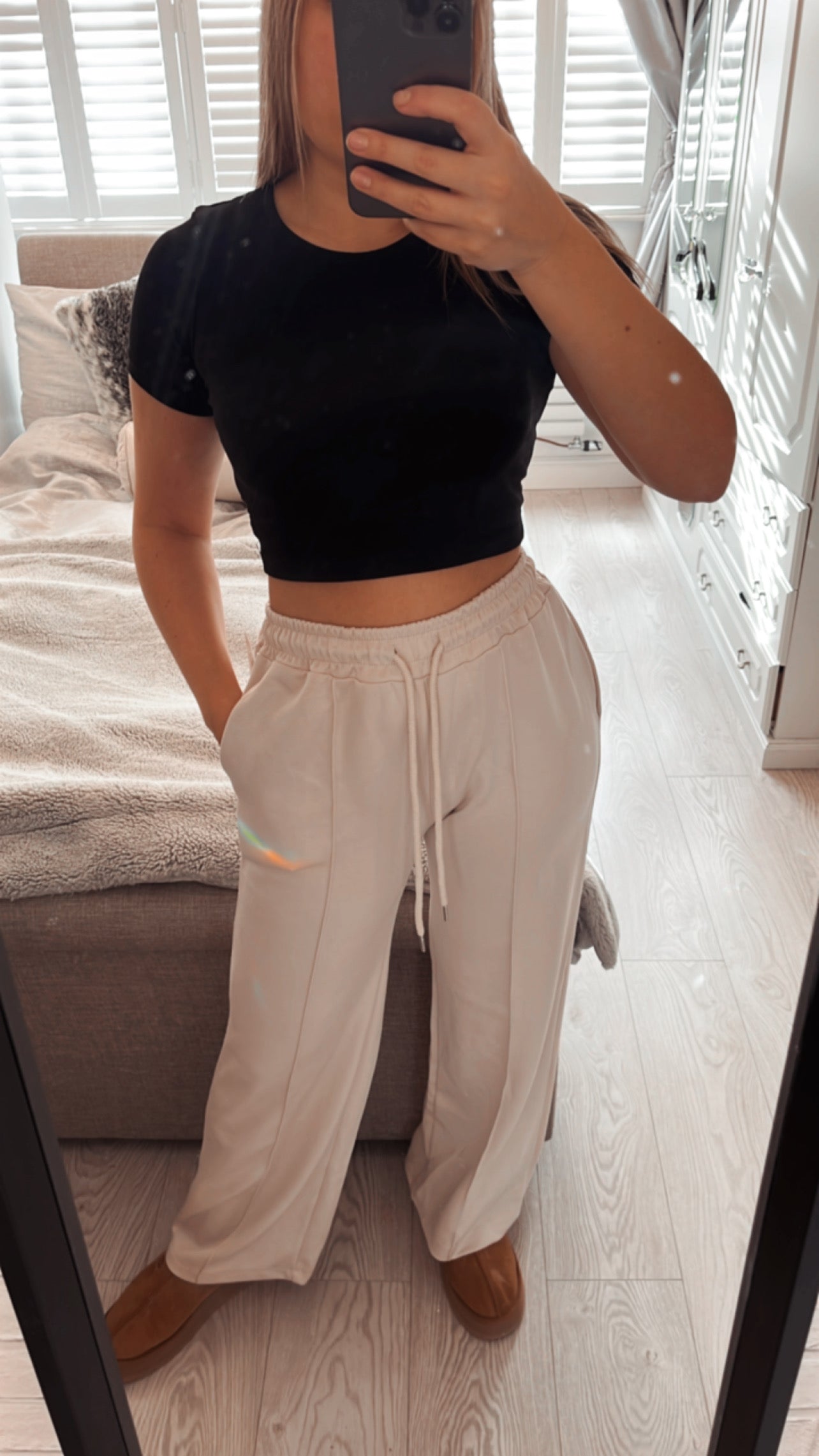 WIDE LEG JOGGER IN BEIGE