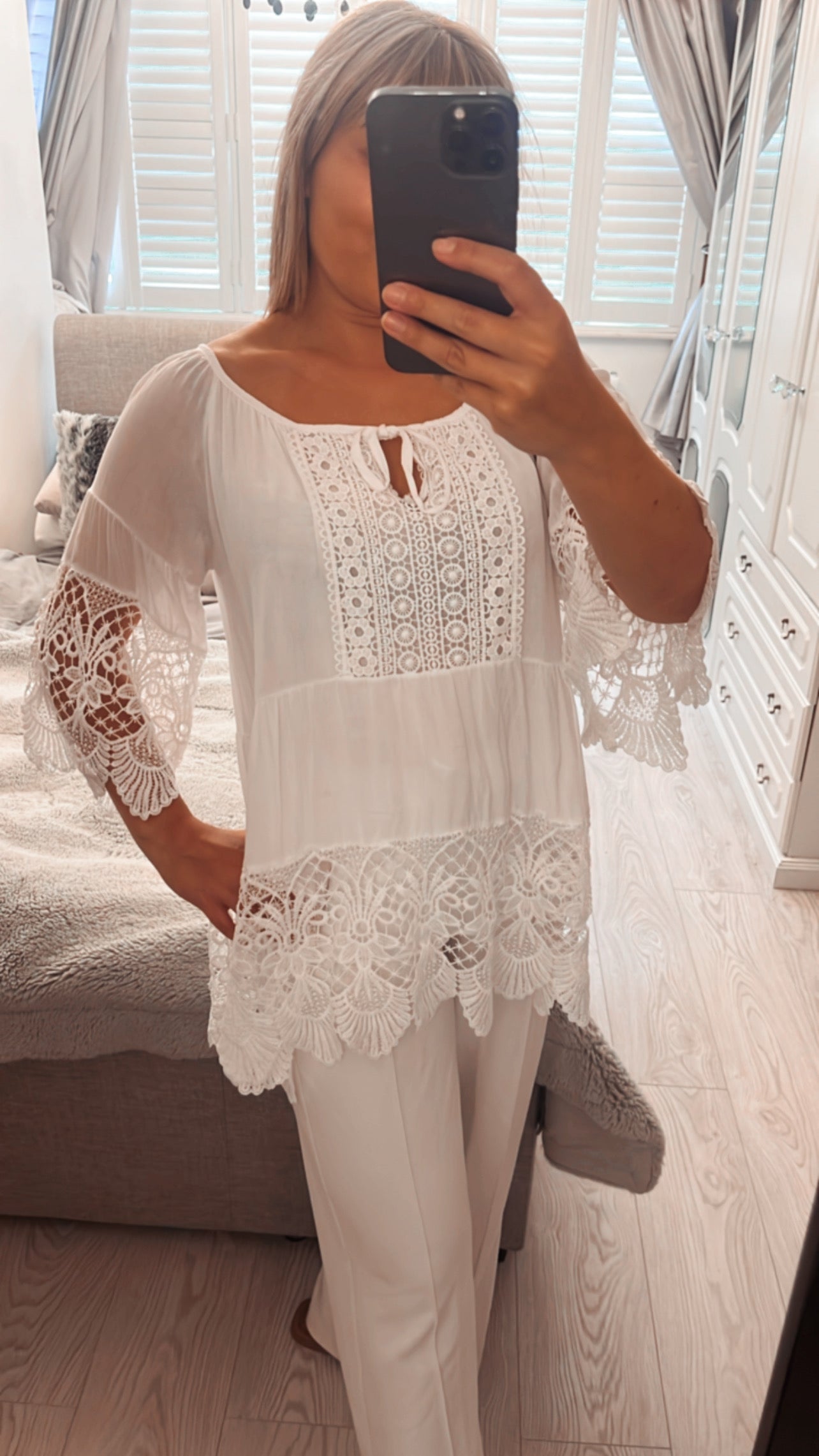 MILLY LACE BOTTOM BLOUSE