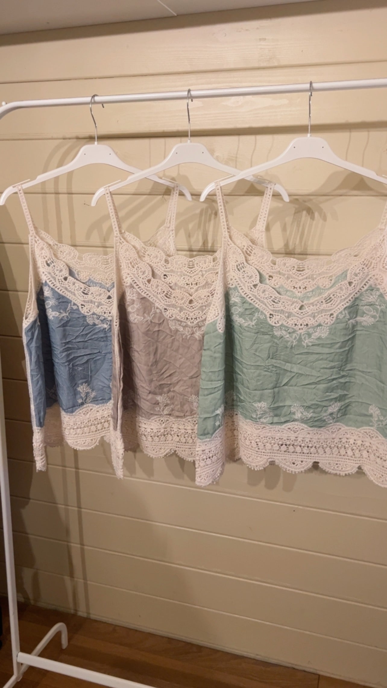 CROCHET PASTEL VEST TOP (ONE SIZE 8 - 18)