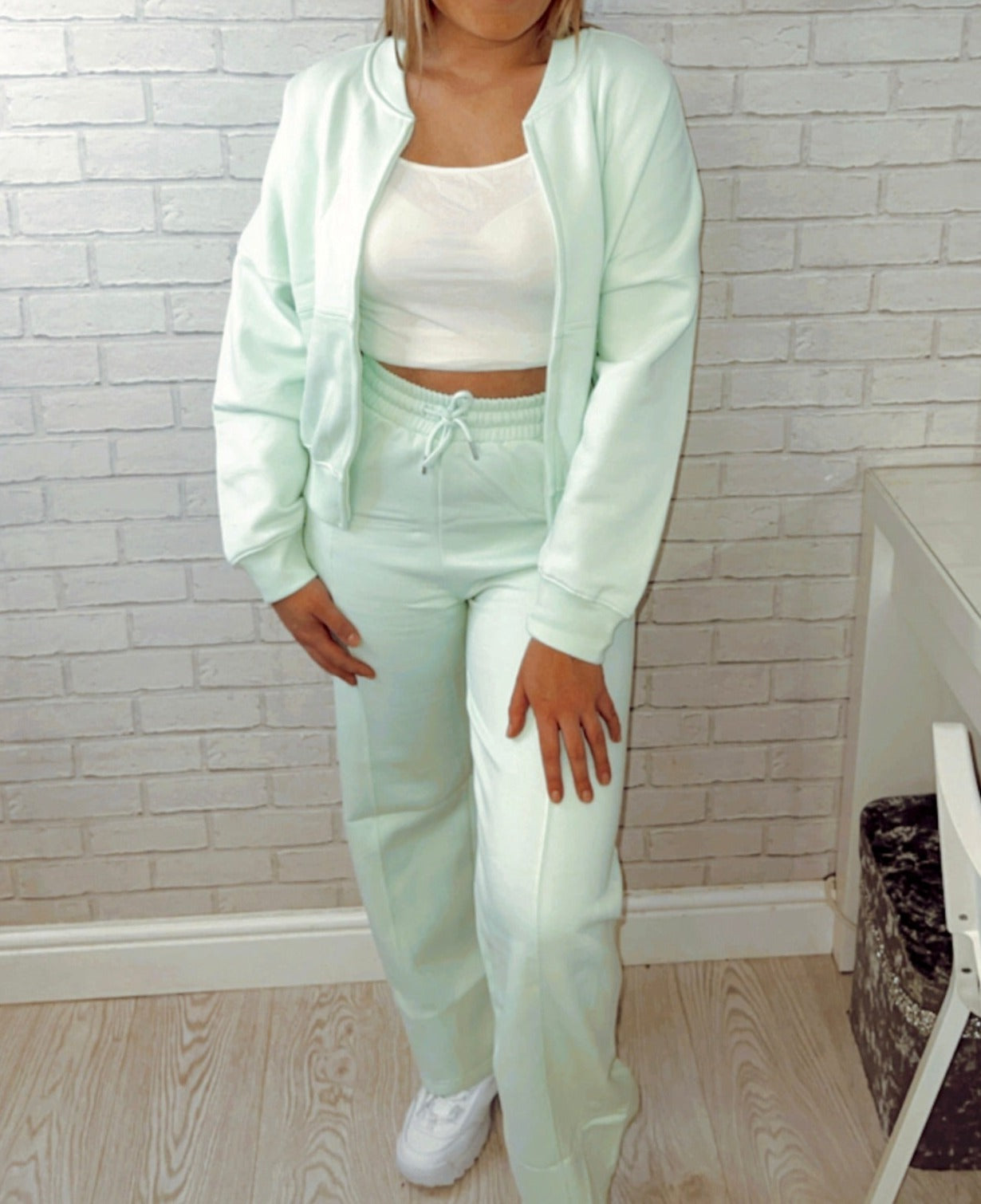 BOMBER STYLE TRACKSUIT