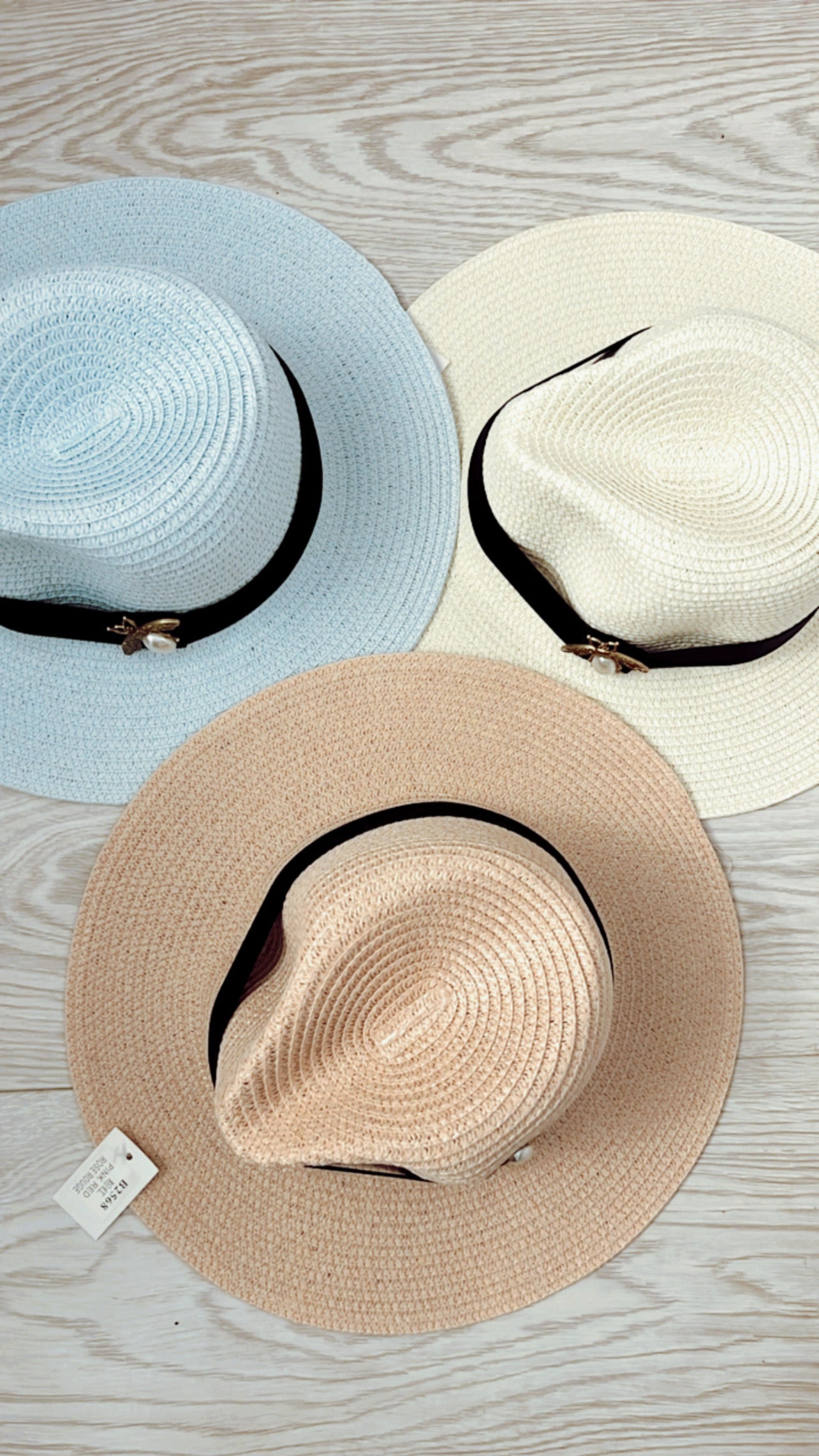 PASTEL STRAW HATS