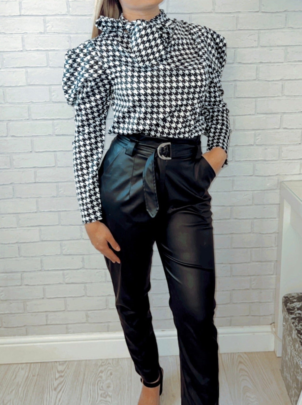 Houndstooth Pussybow Satin Top