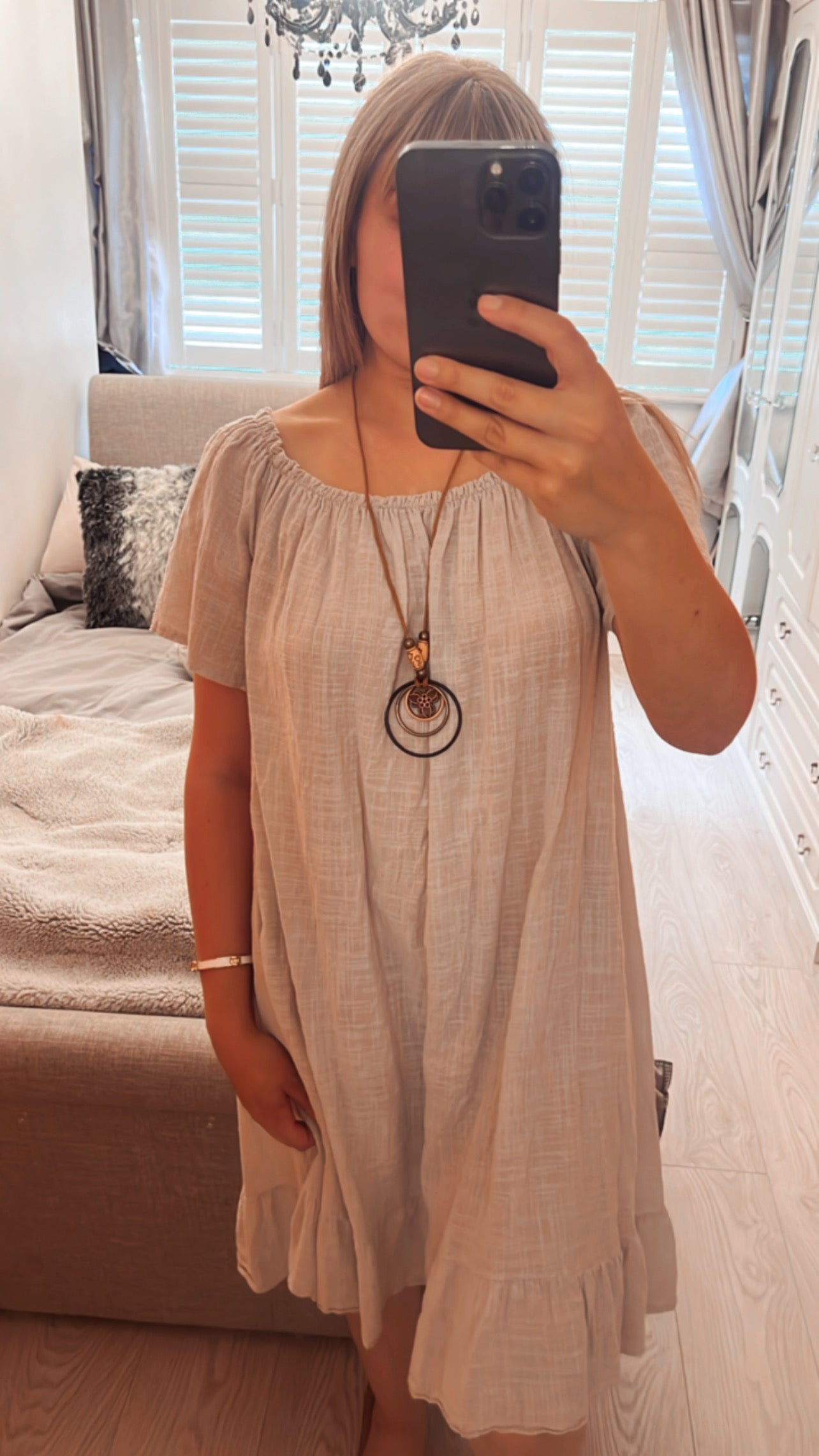 DRESS WITH NECKLACE