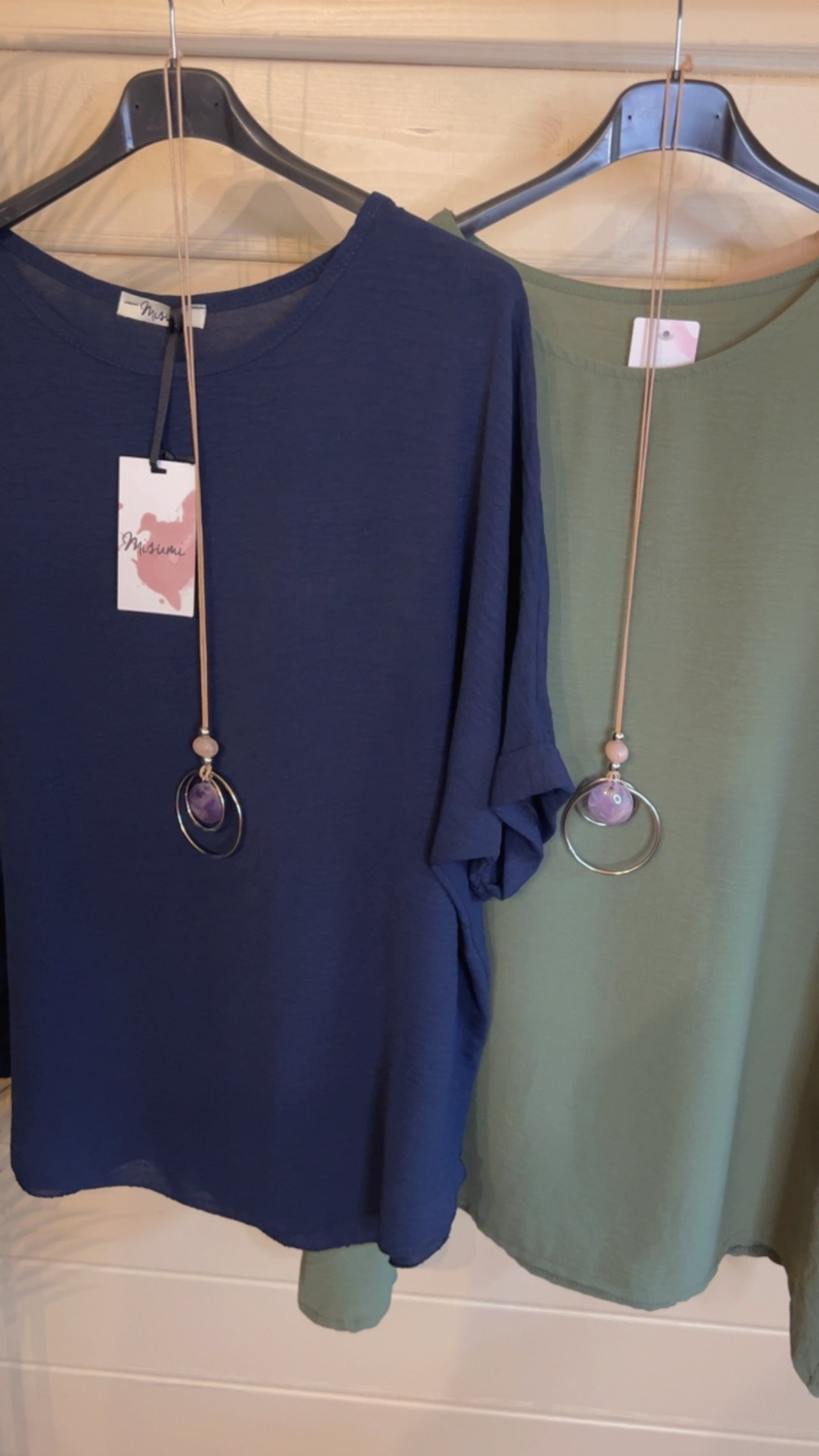 BLOUSE WITH MATCHING NECKLACE