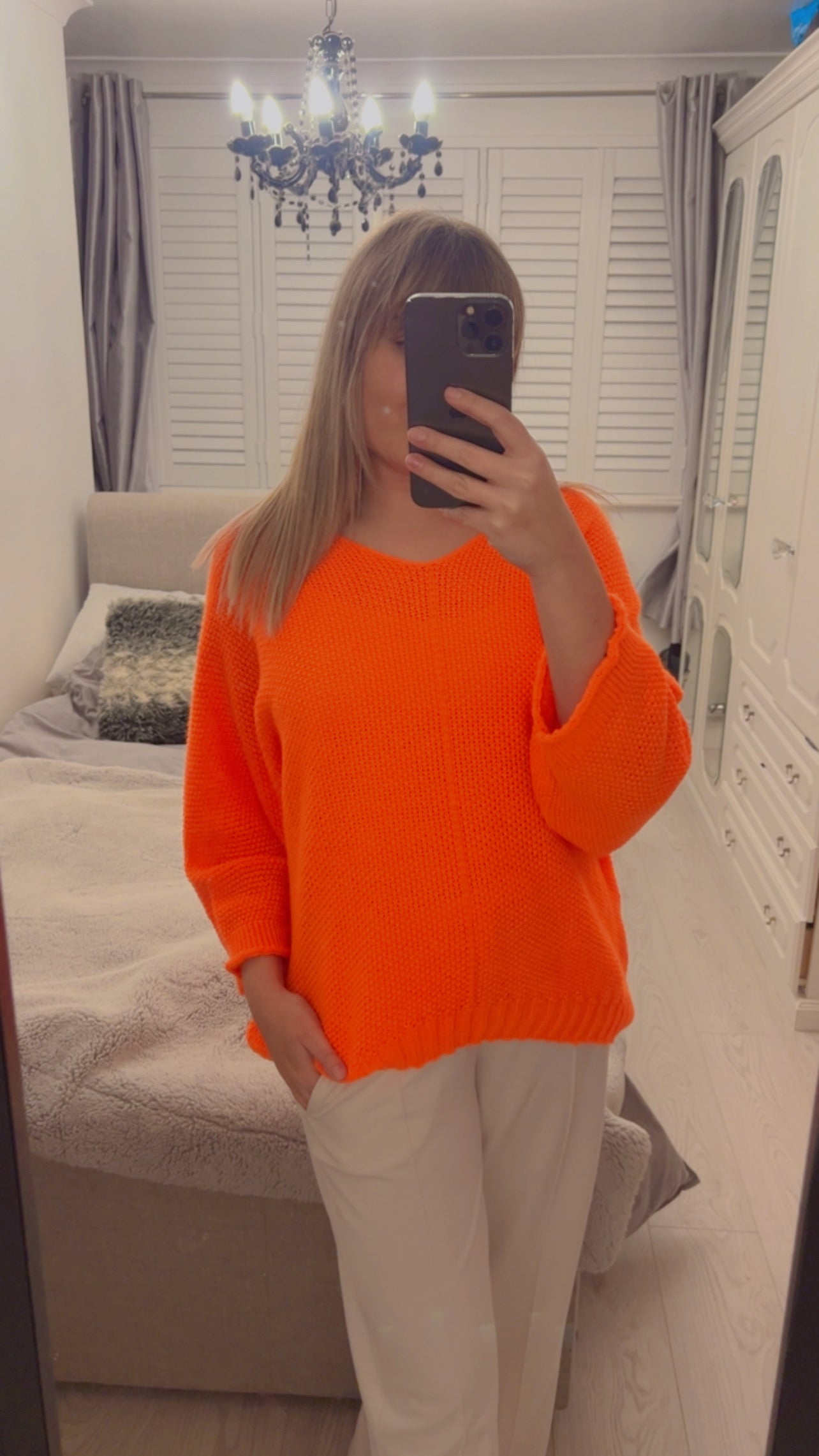 BATWING V NECK JUMPER