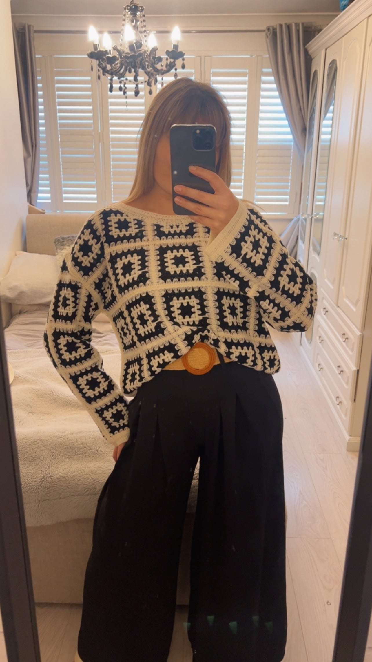 LONG SLEEVE CROCHET TOP