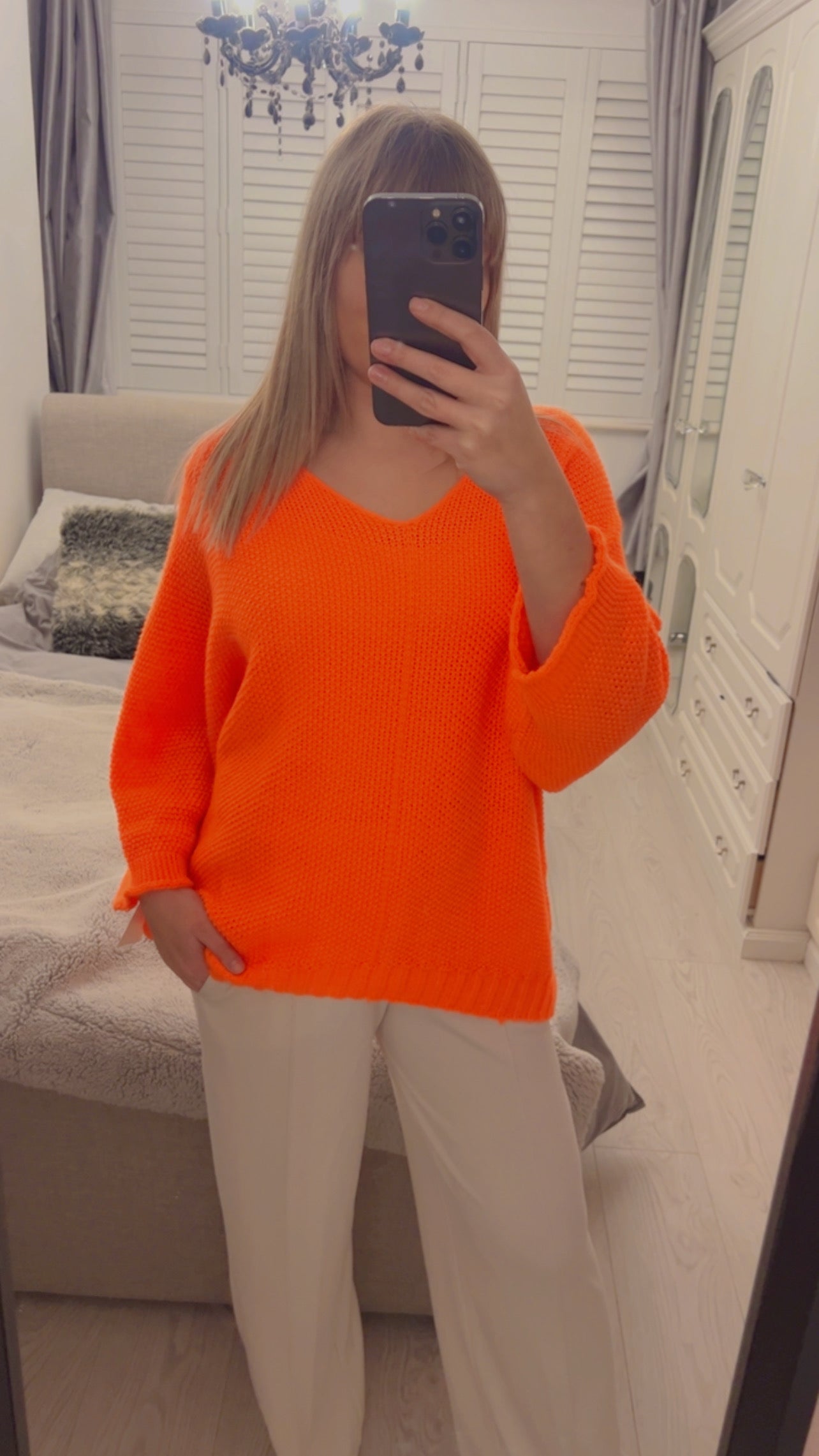 BATWING V NECK JUMPER