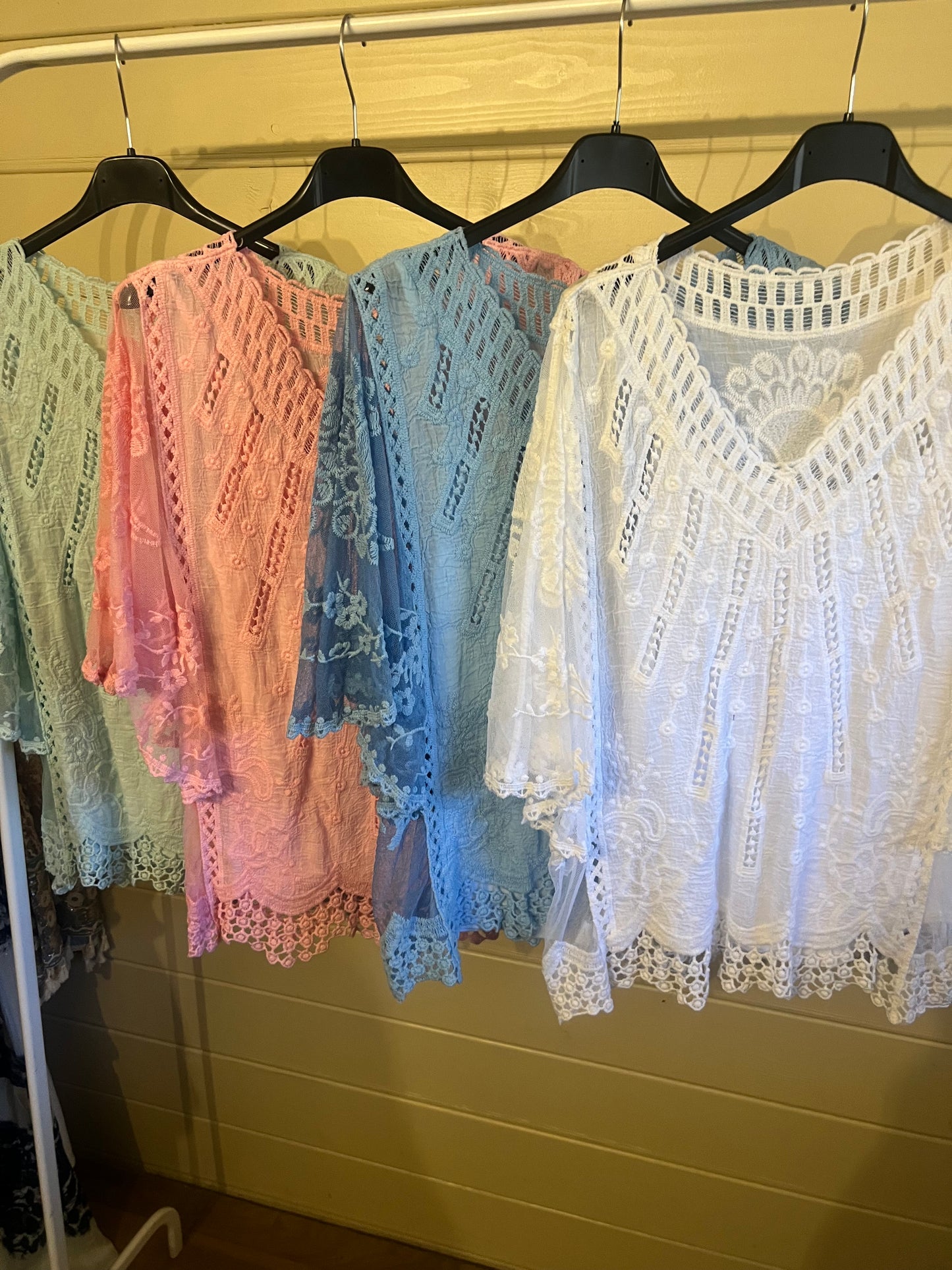 TAMMY TOP WITH MATCHING VEST