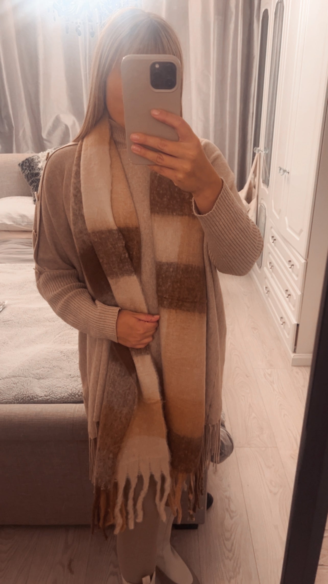 LONG LENGTH SCARF