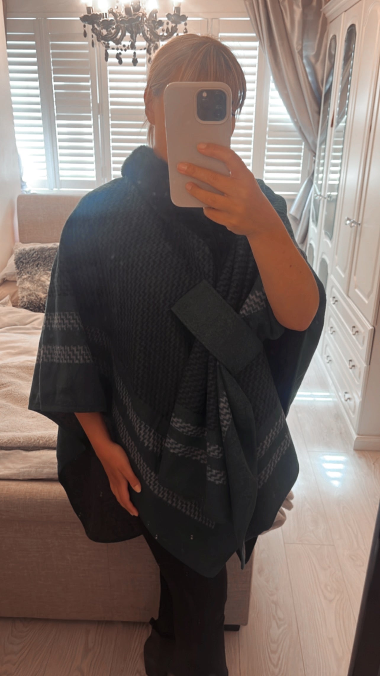 FAUX FUR PONCHO