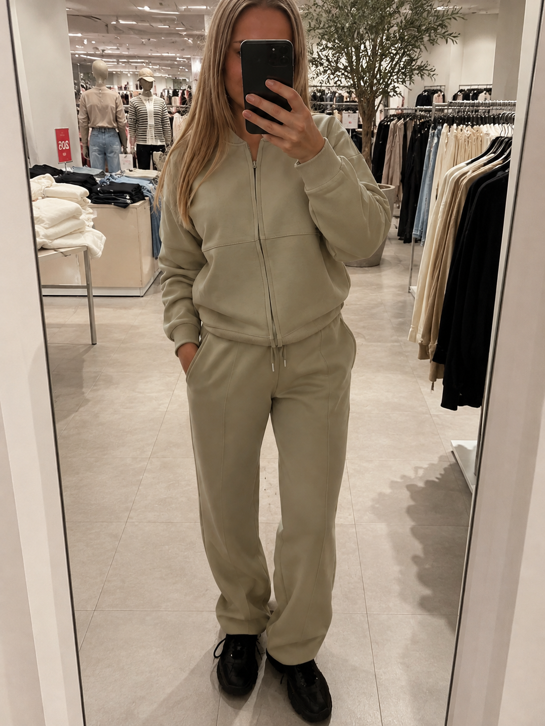 BOMBER STYLE TRACKSUIT