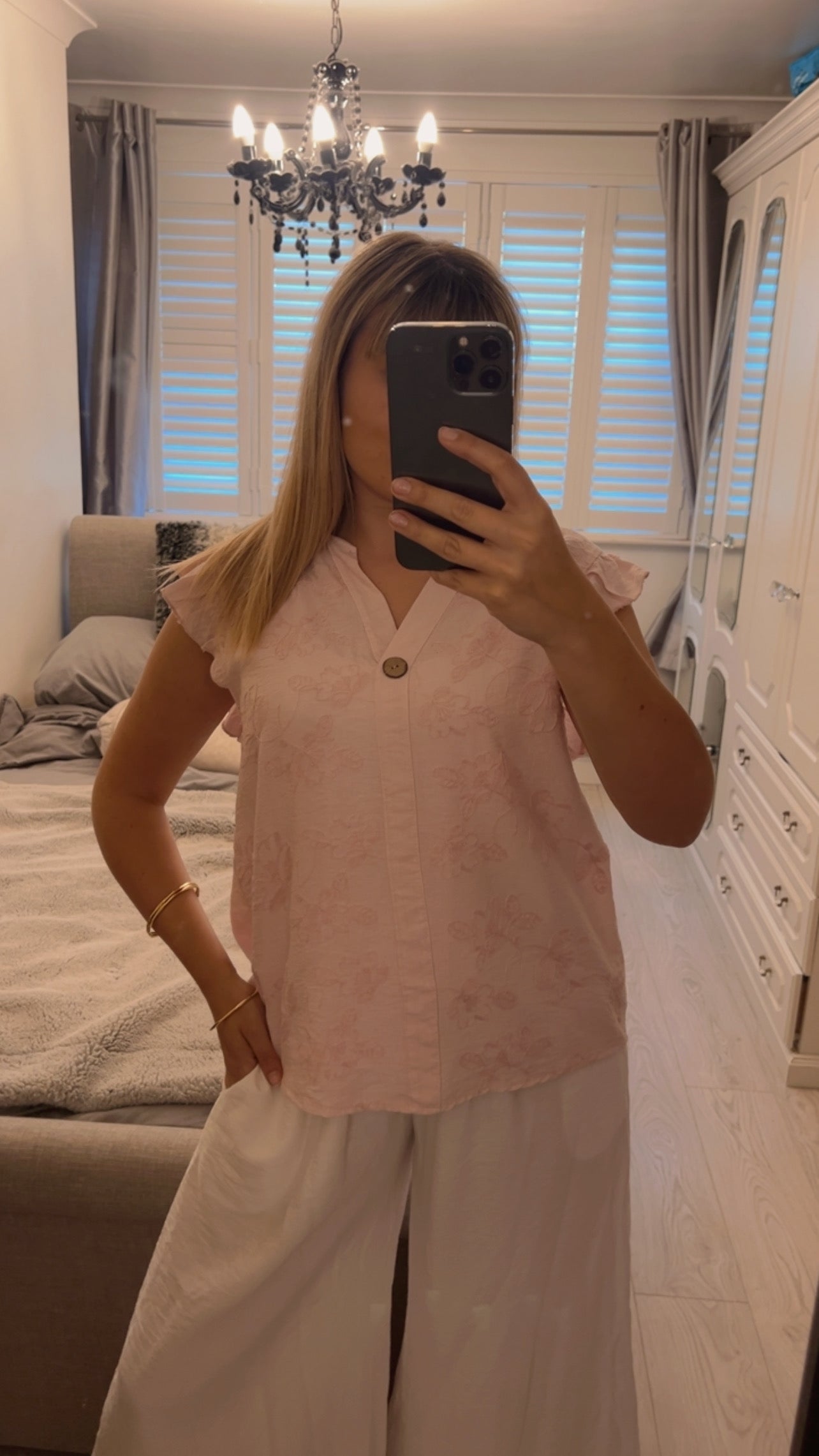 FRILL SLEEVE BLOUSE