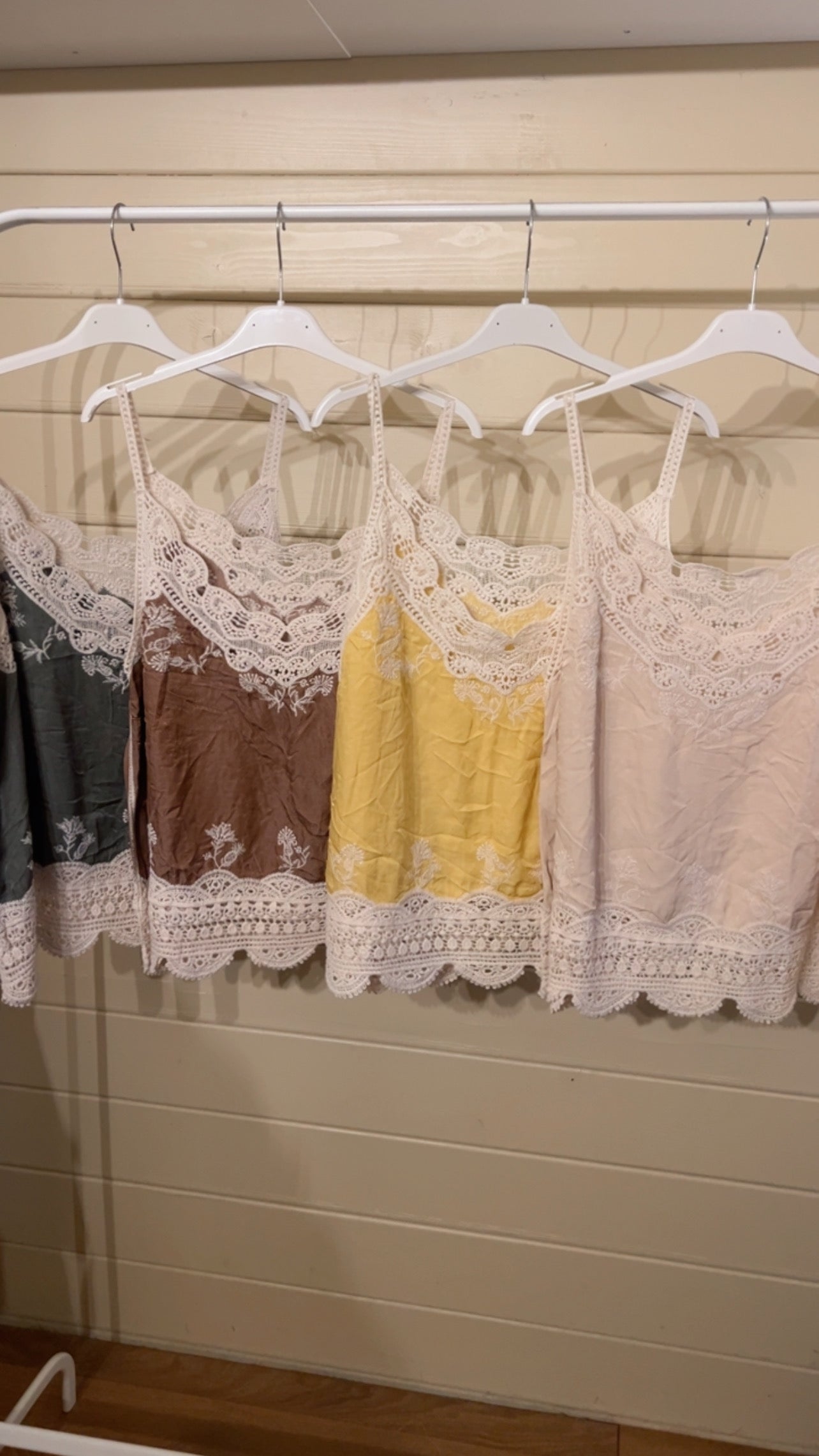 CROCHET PASTEL VEST TOP (ONE SIZE 8 - 18)