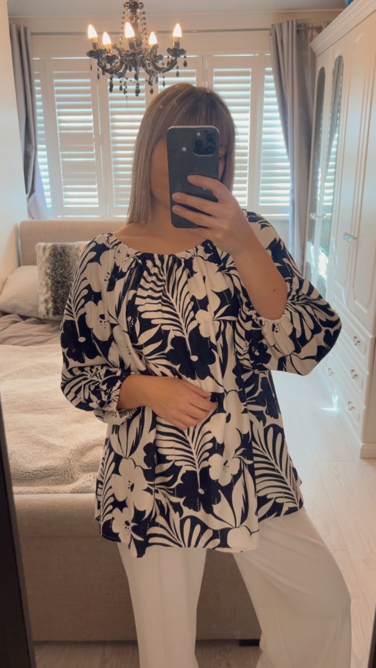 LINEN BLEND FLORAL BLOUSE