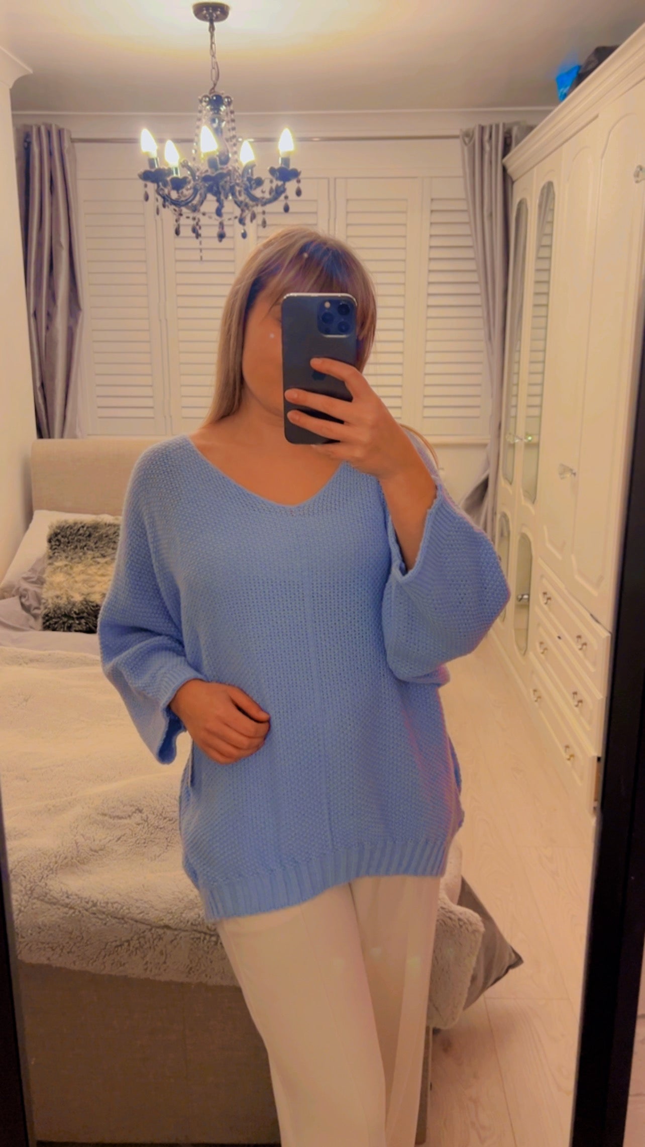 BATWING V NECK JUMPER
