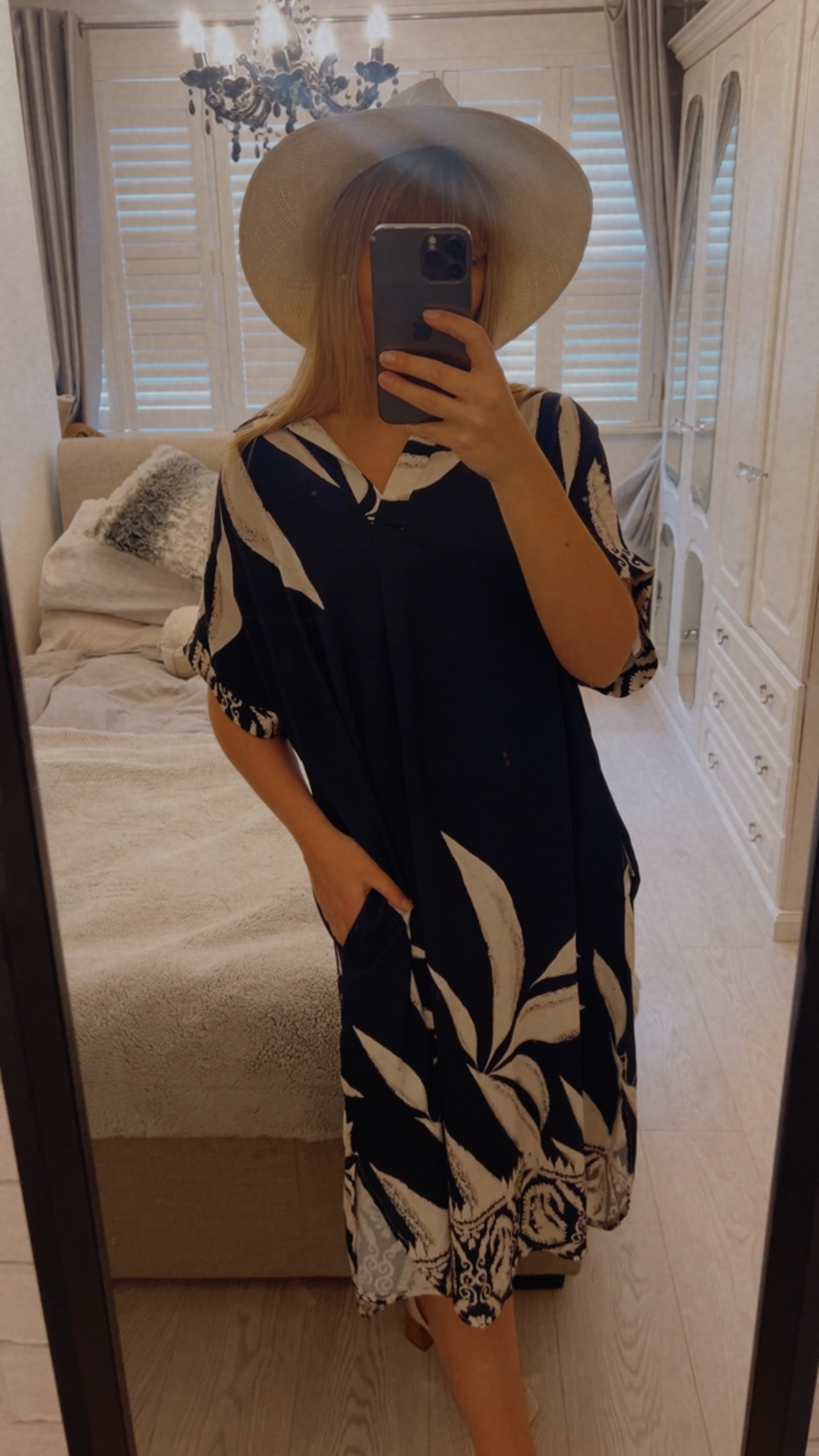 RELAXED FIT DRESS (10 -20)