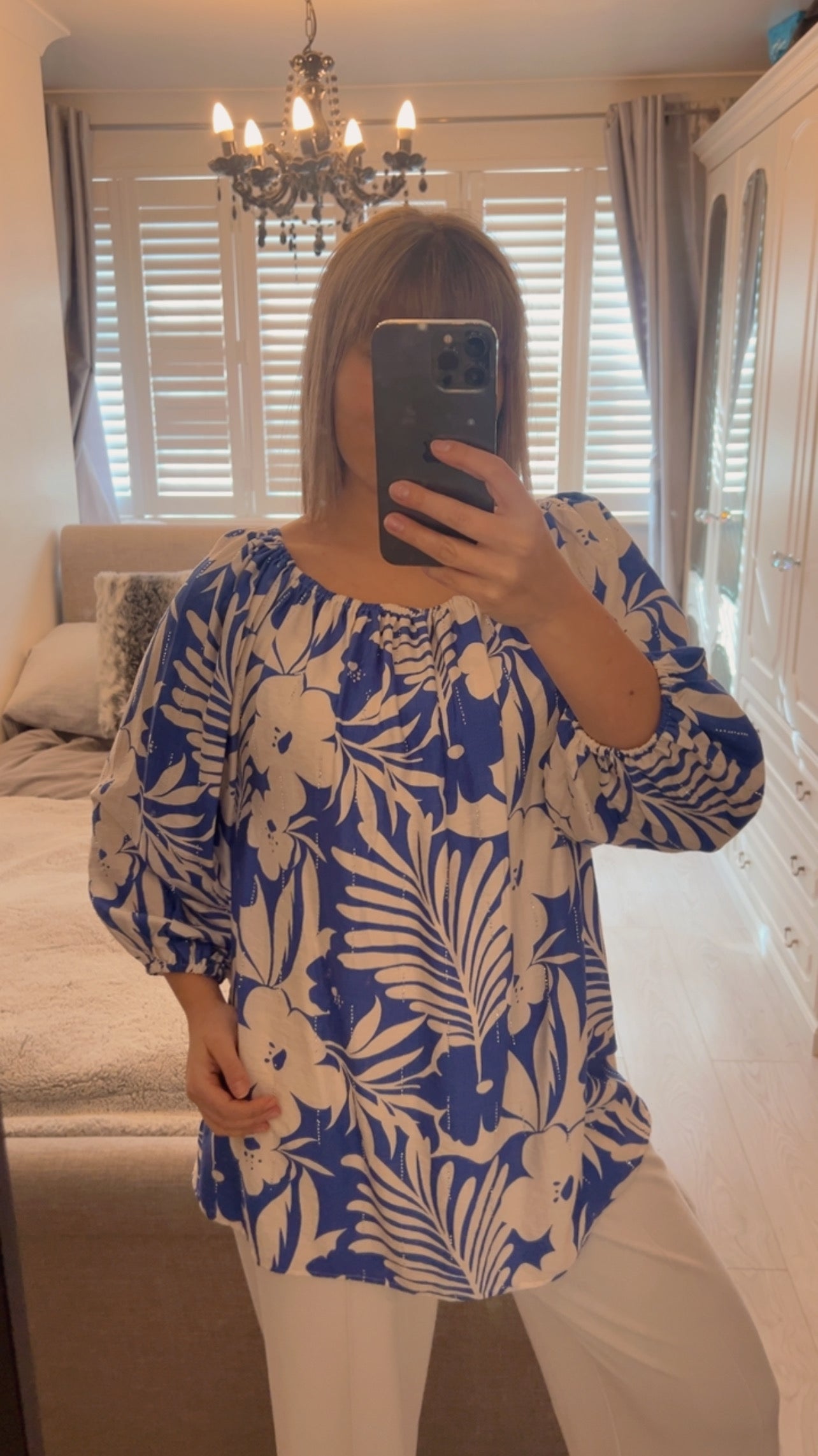 LINEN BLEND FLORAL BLOUSE