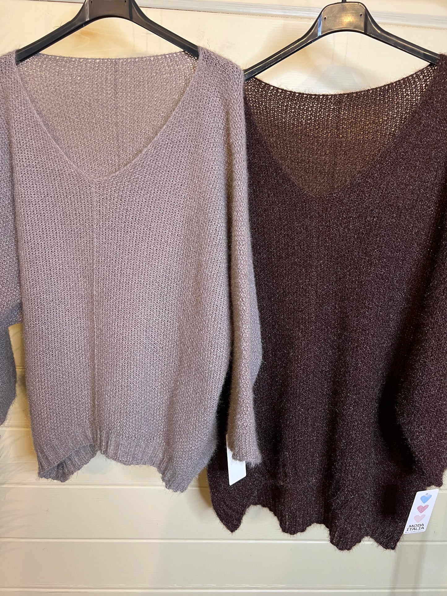 FLUFFY V NECK JUMPER
