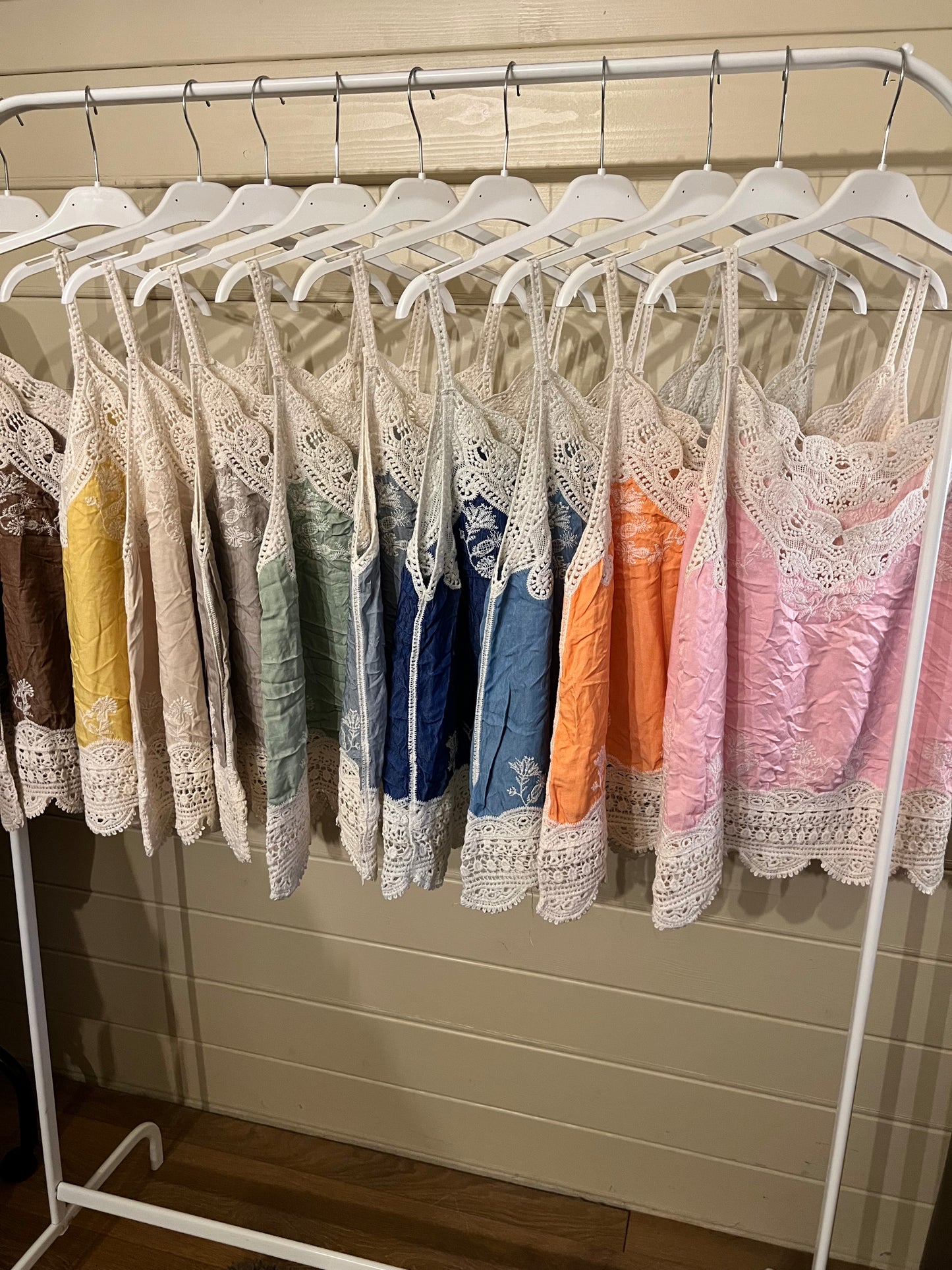 CROCHET PASTEL VEST TOP (ONE SIZE 8 - 18)