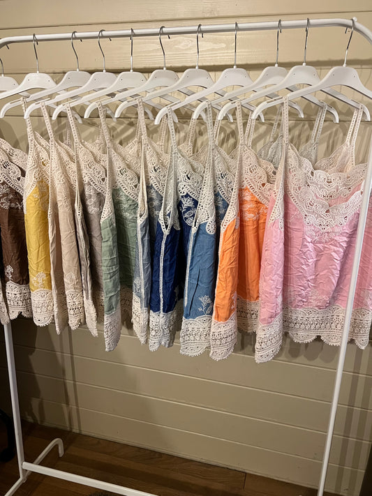 CROCHET PASTEL VEST TOP (ONE SIZE 8 - 18)