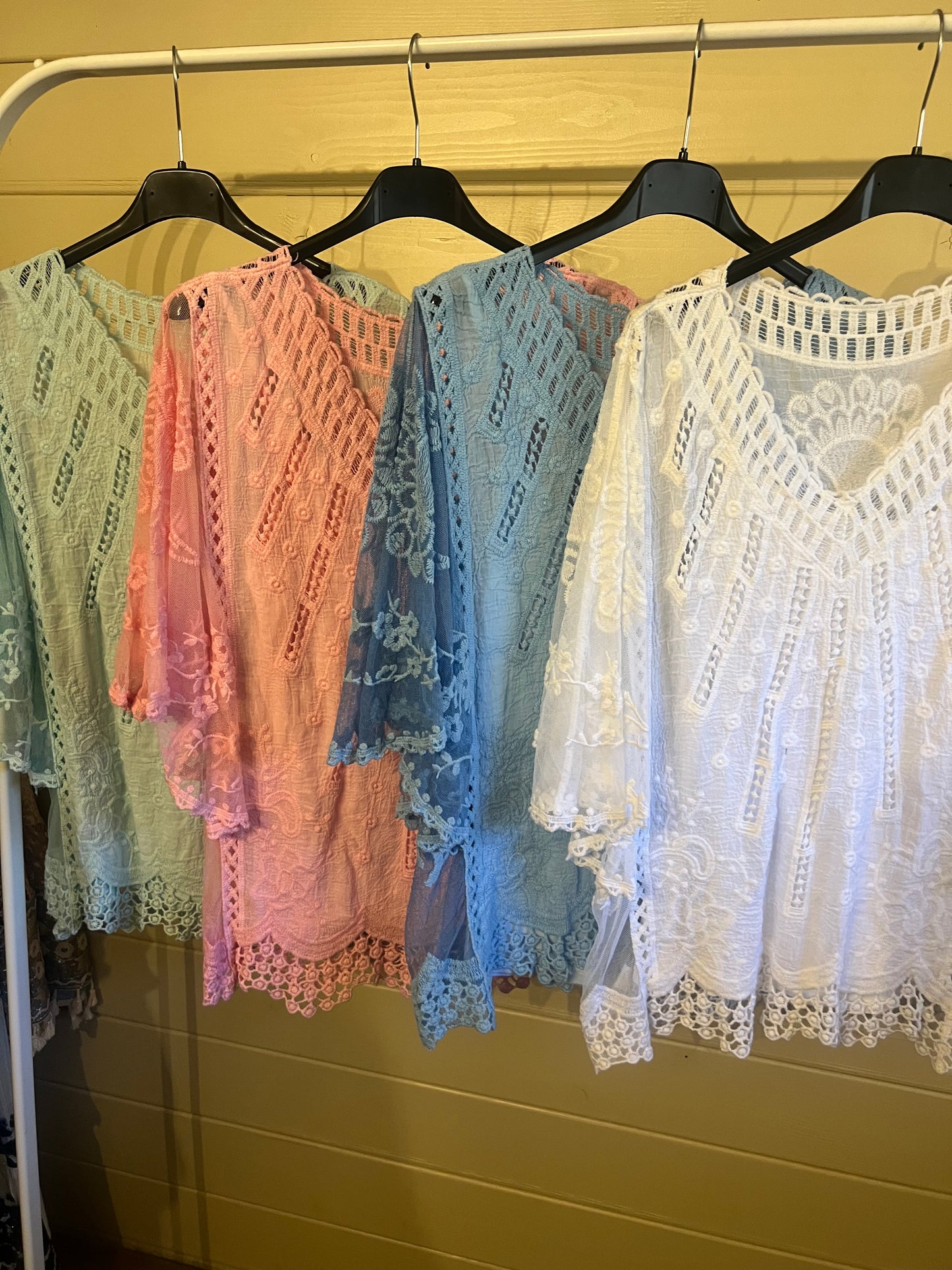 TAMMY TOP WITH MATCHING VEST