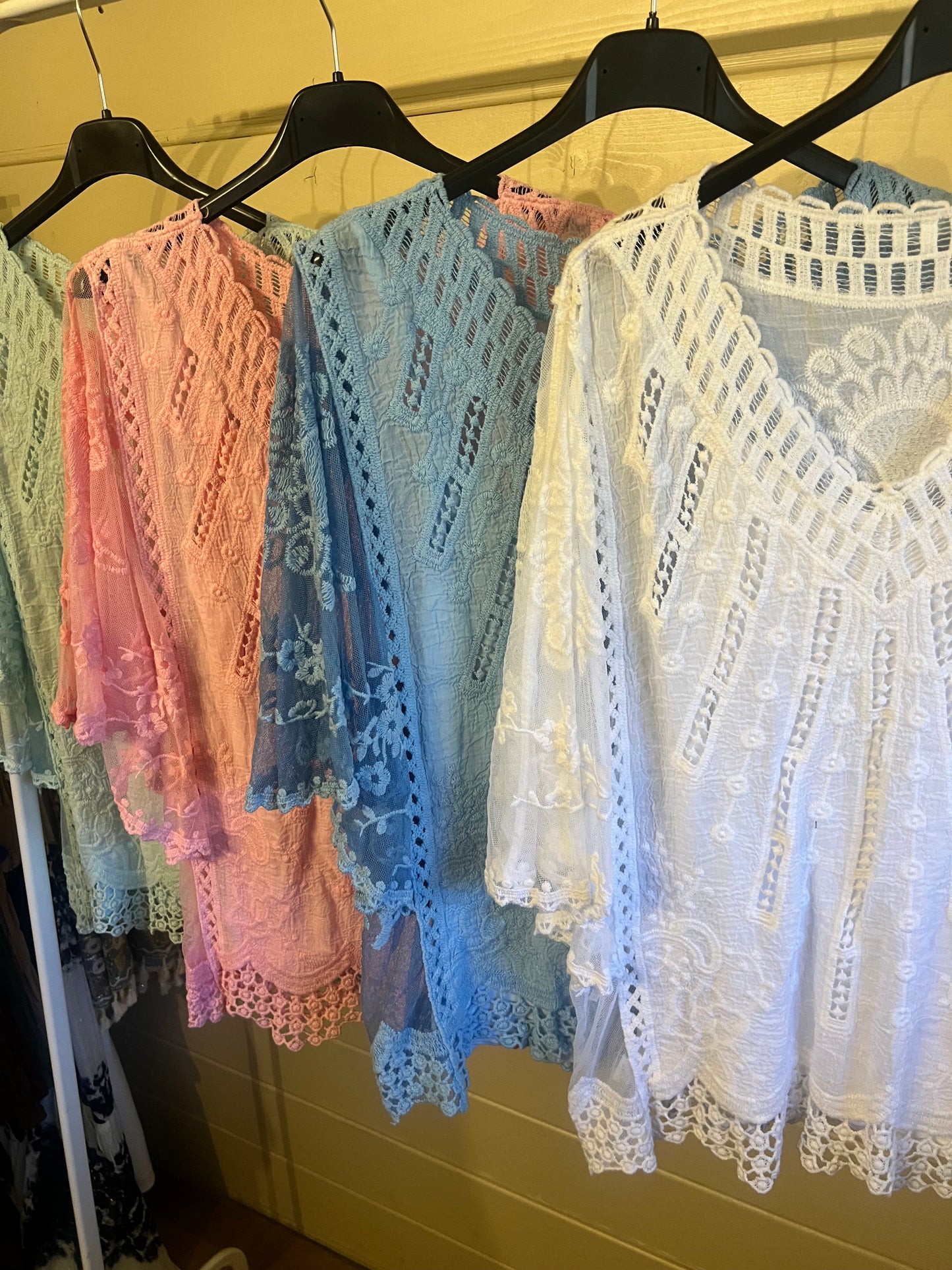 TAMMY TOP WITH MATCHING VEST