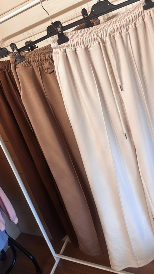 WIDE LEG JOGGERS