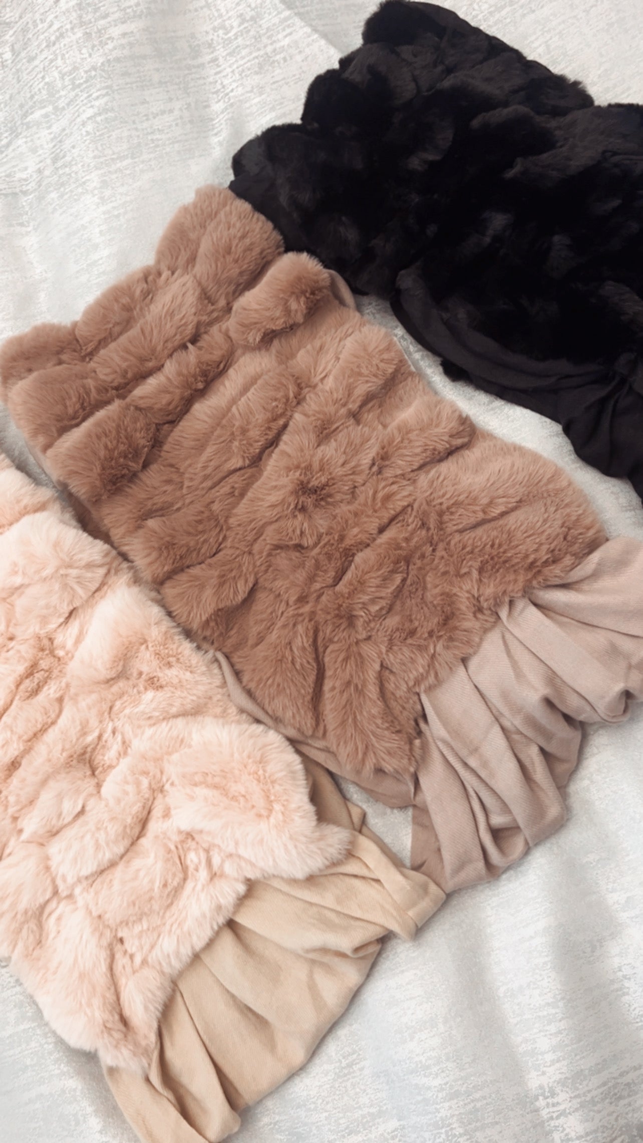 FAUX FUR SCARVES