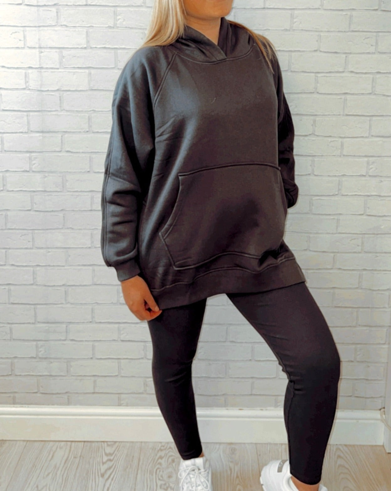 OVERSIZED HOODIE AND LEGGINGS SET