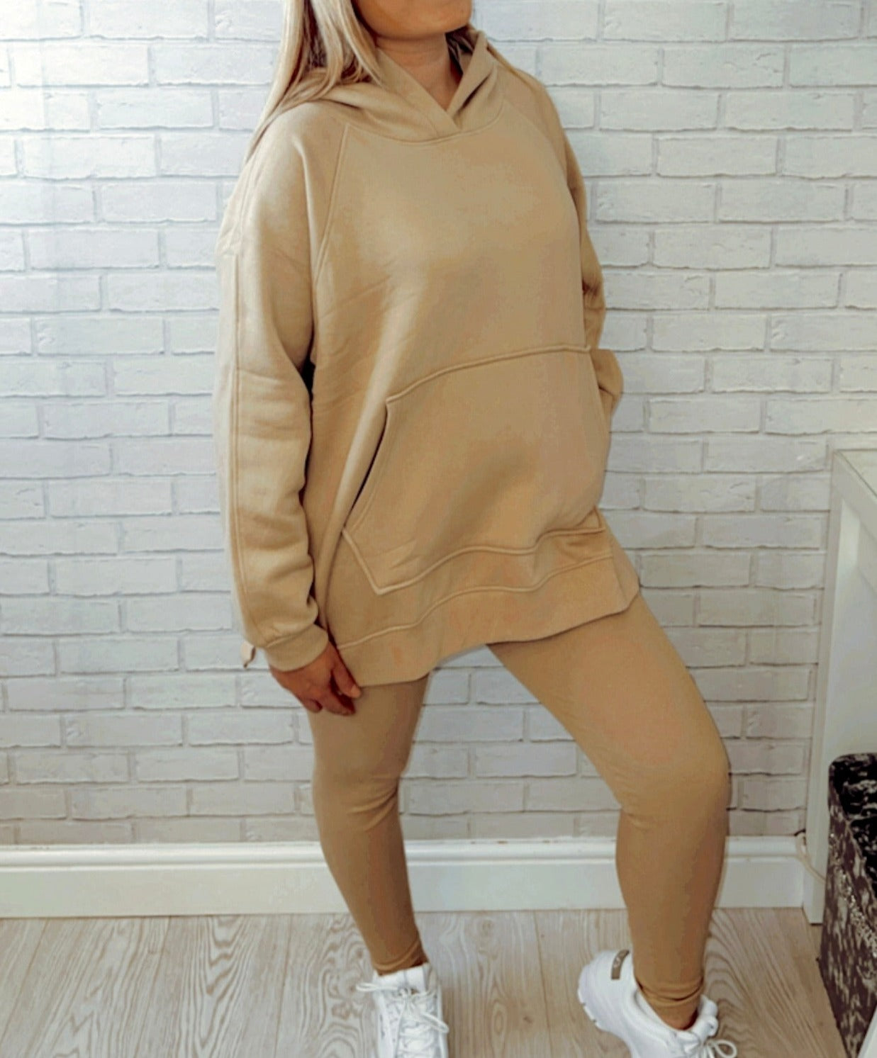 BEIGE OVERSIZED LOUNGEWEAR SET