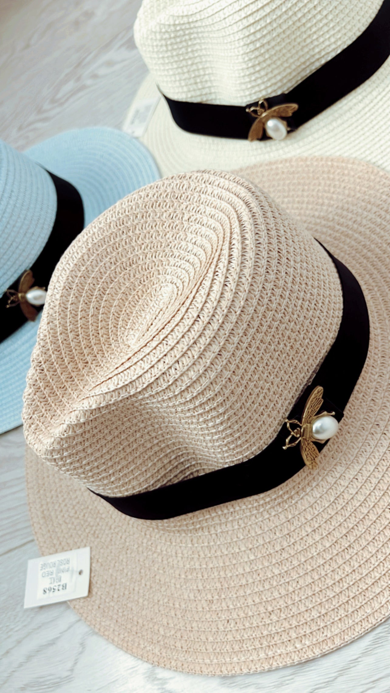 PASTEL STRAW HATS