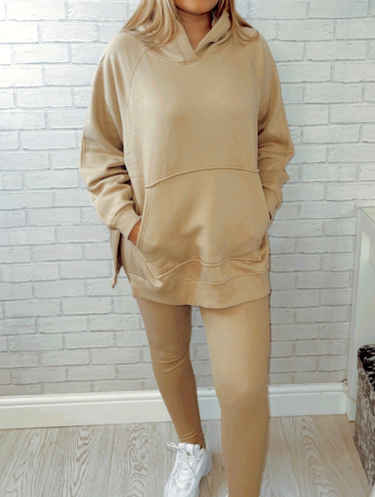 BEIGE OVERSIZED LOUNGEWEAR SET